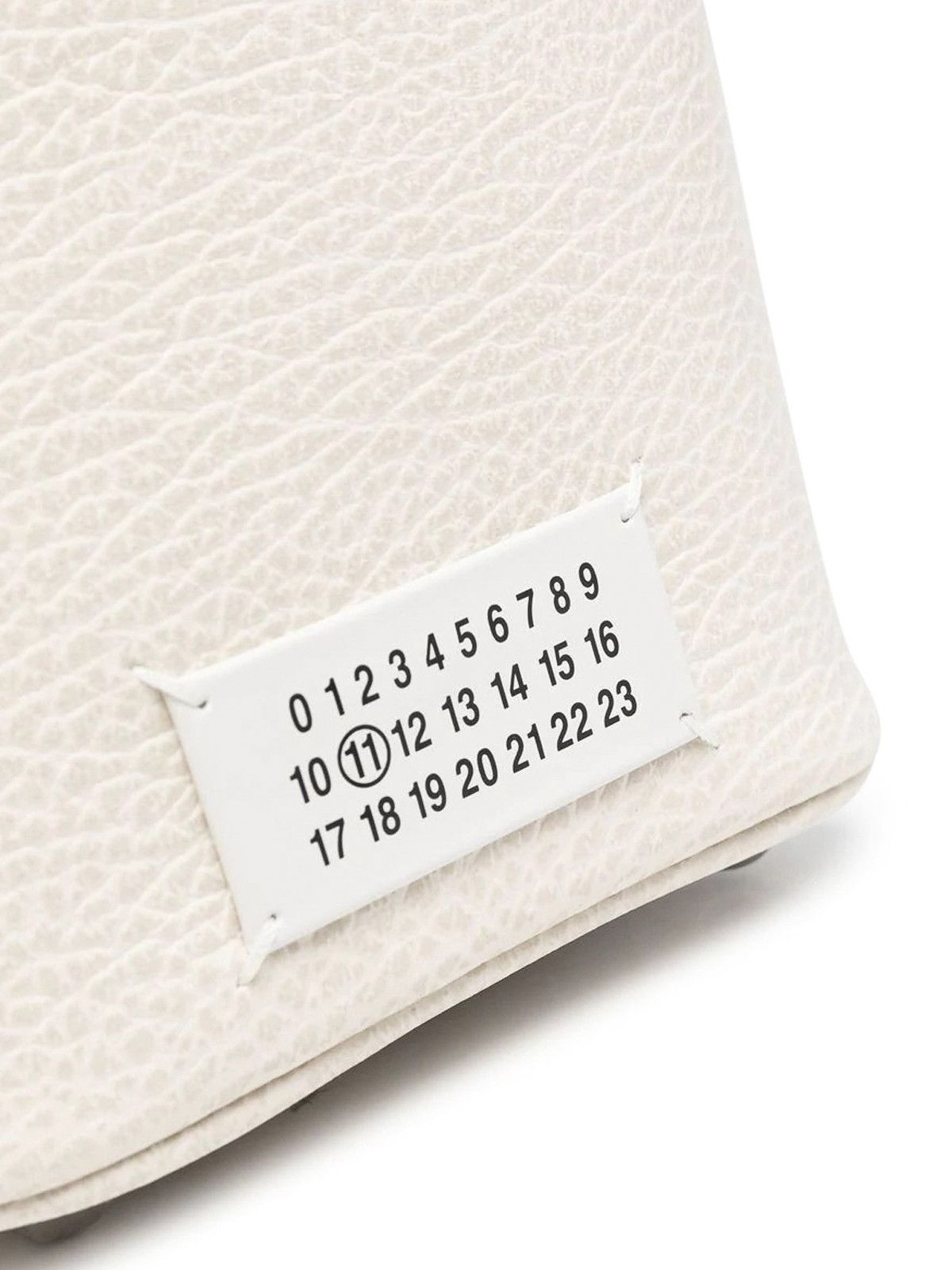 Maison Margiela o1s22i1n1124 Size: OS / 5ac Bucket Bag in Beige Size ONE SIZE - 3 Thumbnail