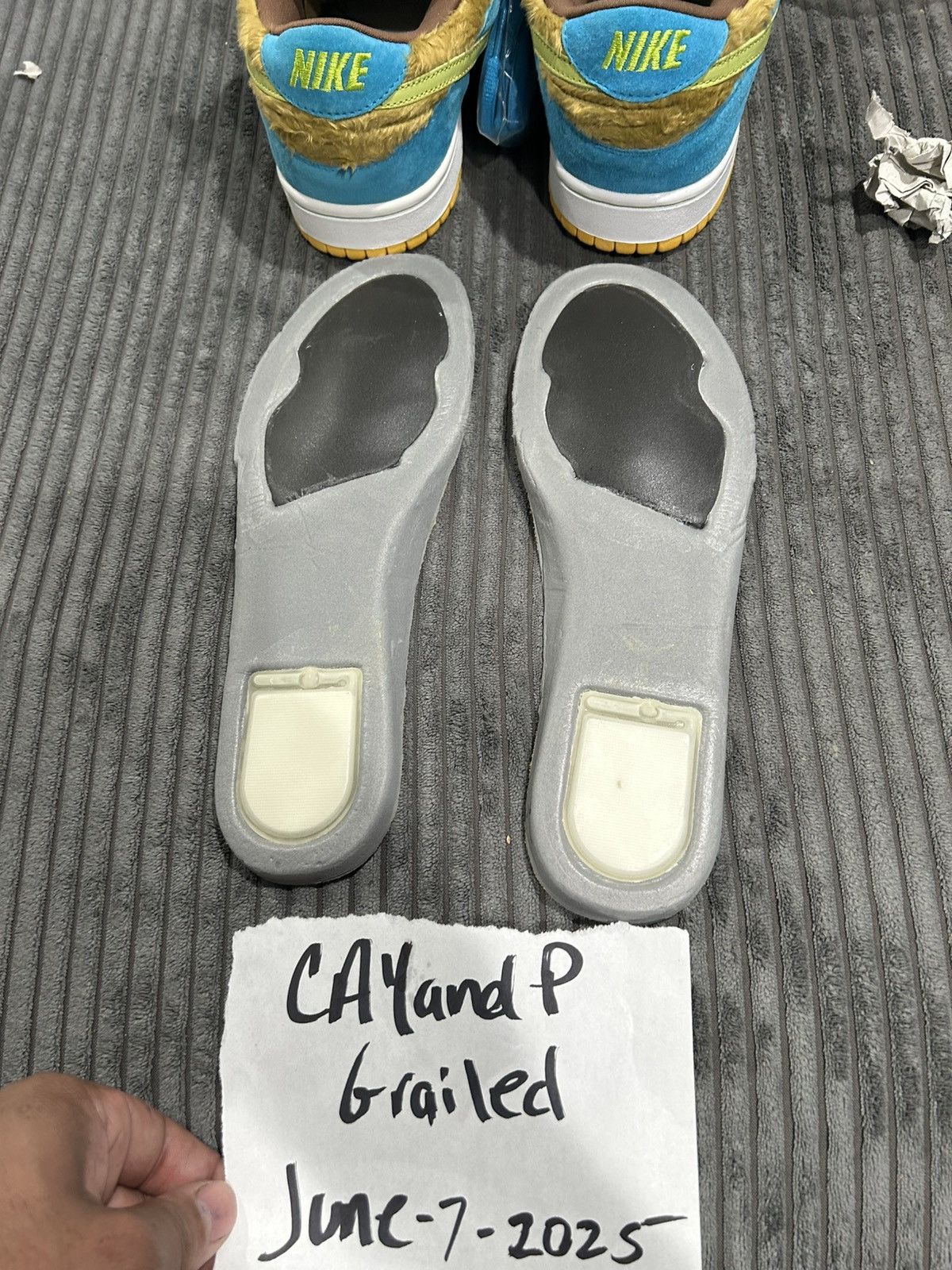 Vintage NIKE SB BABY BEAR Size US 11 / EU 44 - 15 Thumbnail