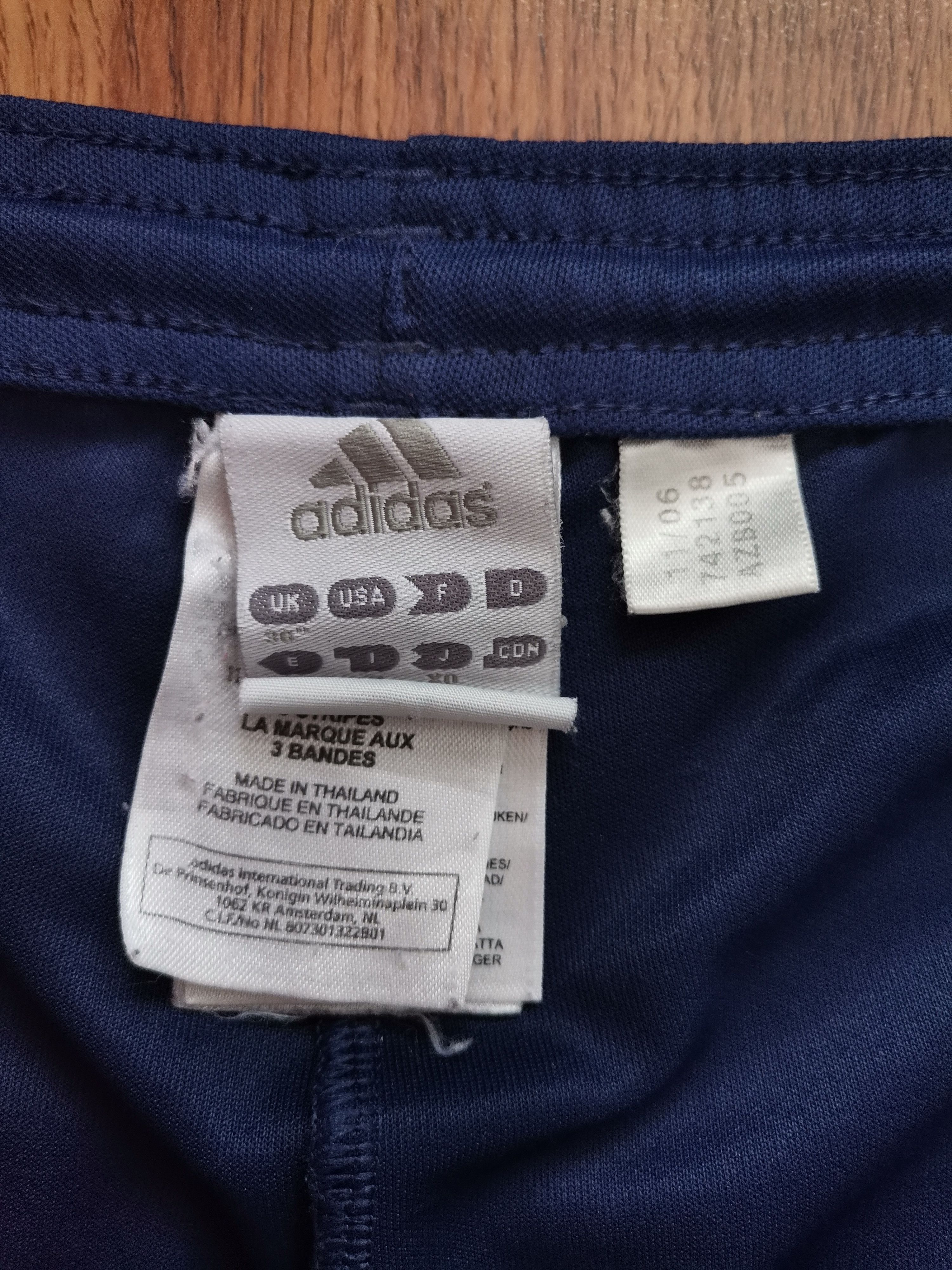 Adidas Vintage Adidas Shorts Size US 36 / EU 52 - 3 Thumbnail