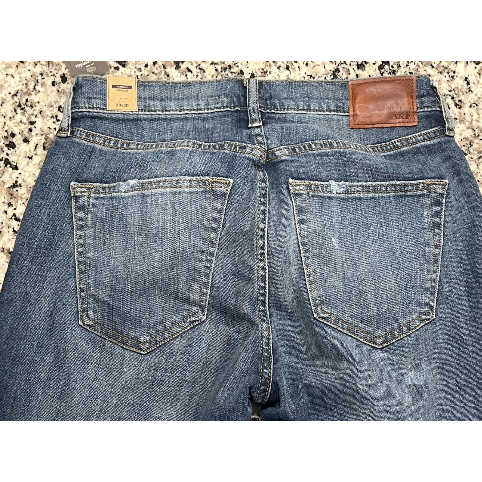 Abercrombie & Fitch ABERCROMBIE & FITCH VINTAGE Kennan Straight Stretch Distressed Blue Denim Jeans 28x30 Unisex Adults Size US 28 / EU 44 - 5 Thumbnail