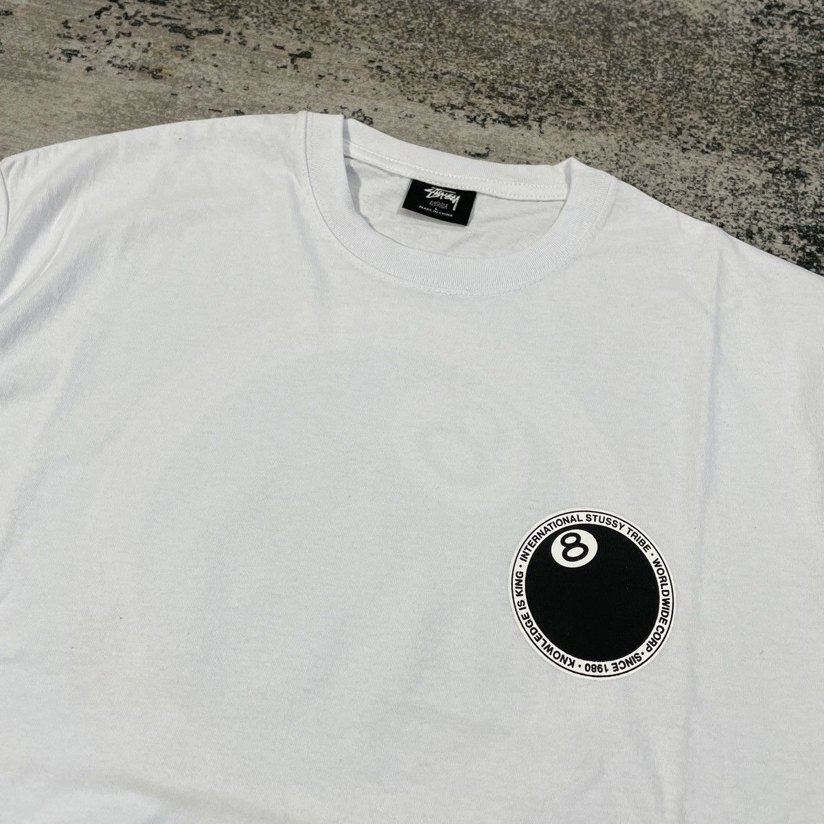 Stussy × Vintage Stussy 8-ball Logo Tshirt White Size US L / EU 52-54 / 3 - 4 Thumbnail