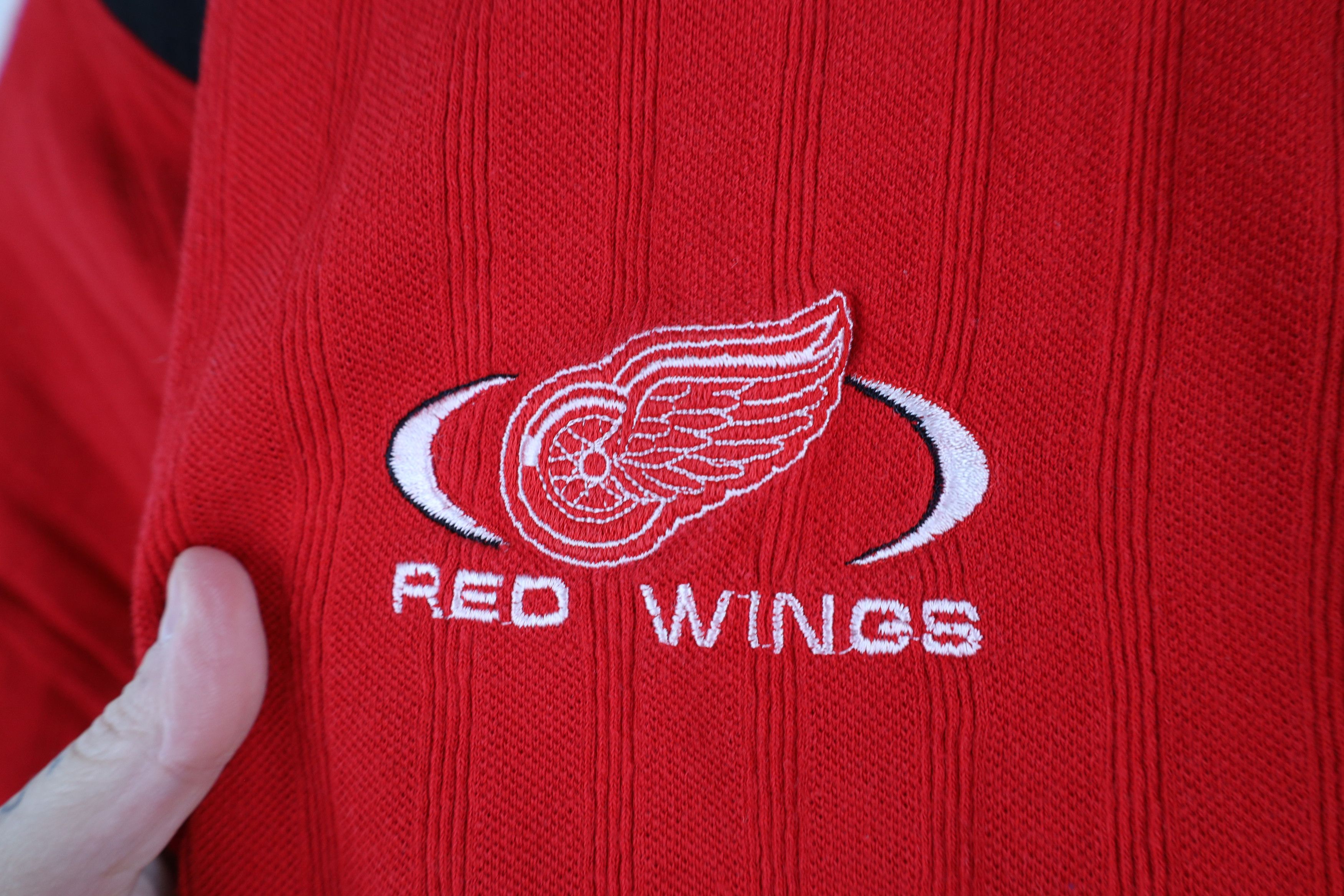 Vintage Vintage 90s Out Detroit Red Wings Hockey Henley T-Shirt Red Size US M / EU 48-50 / 2 - 4 Thumbnail