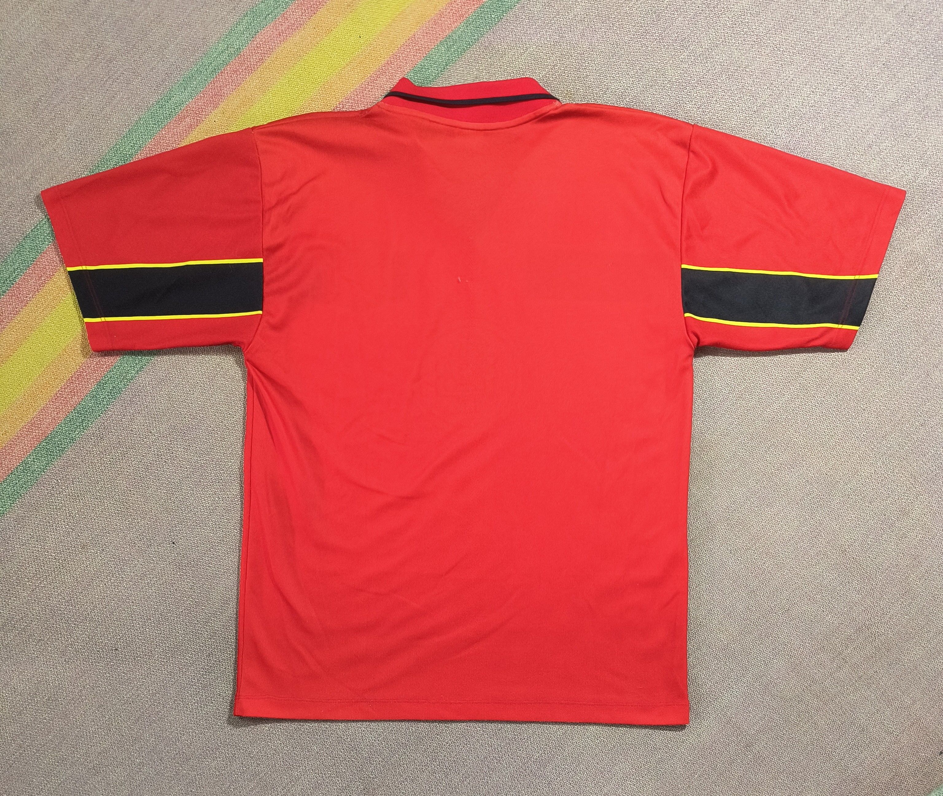 Puma Vintage Puma Club deportivo Cuenca 1999 home jersey Size US L / EU 52-54 / 3 - 6 Thumbnail