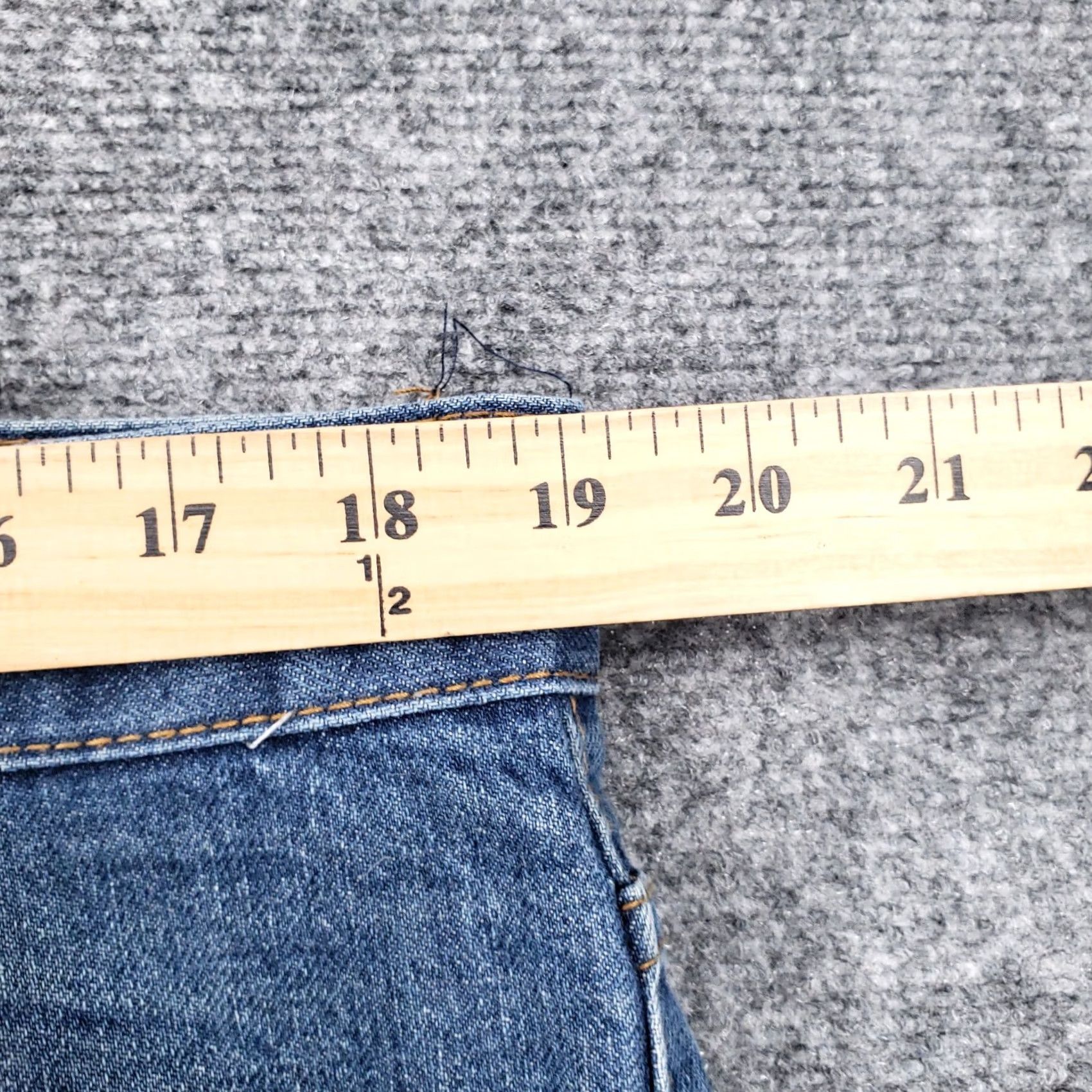 Denime Oscar Jeans Mens 38x30 Blue Straight Leg Medium Wash Zip Fly Cotton Denim (Vintage) Size US 38 / EU 54 - 6 Thumbnail