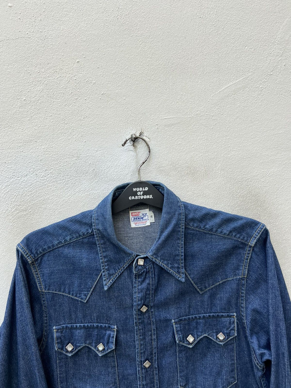 Levi's Vintage Clothing × Vintage Vintage 2000 LVC Levi’s Short Horn Denim Western Shirt Size US M / EU 48-50 / 2 - 7 Thumbnail