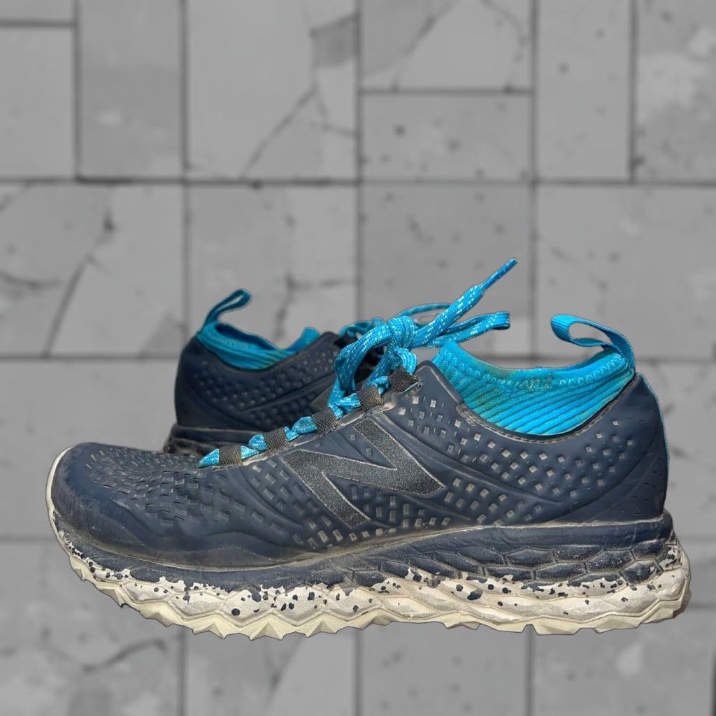 New Balance New Balance Fresh Foam Hierro Sneakers Womens Size 7 Gray Athletic Size US 7 / IT 37 - 1 Thumbnail