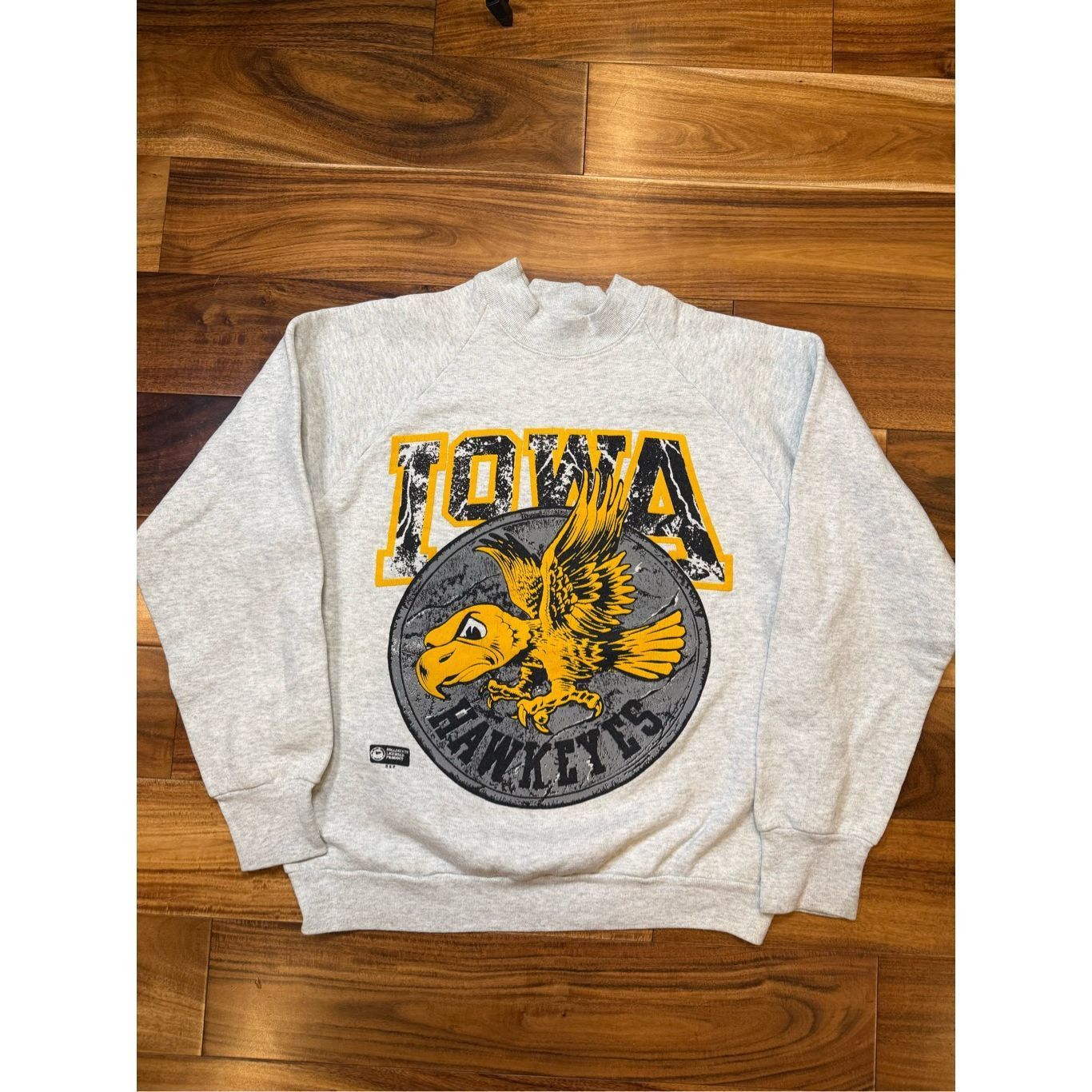 Fruit Of The Loom Size M - Vintage 1990s Grail University Of lowa Crest Logo C Size US M / EU 48-50 / 2 - 1 Thumbnail