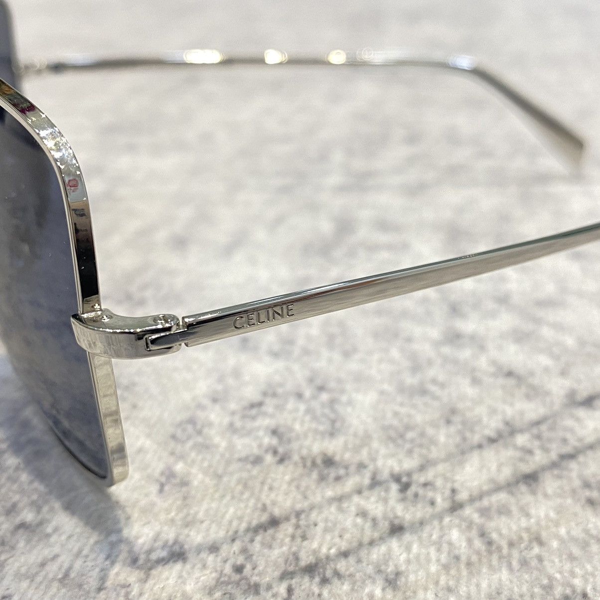 Celine CELINE CL40284U 16V Rhinestone Triomphe Size ONE SIZE - 3 Thumbnail