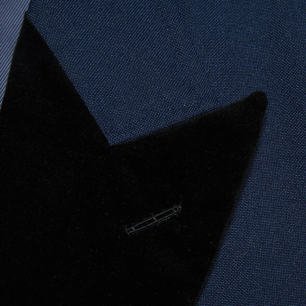 Gucci o1s1wg110125 Formal Jacket With Velvet Detail in Dark Blue Size US L / EU 52-54 / 3 - 4 Thumbnail