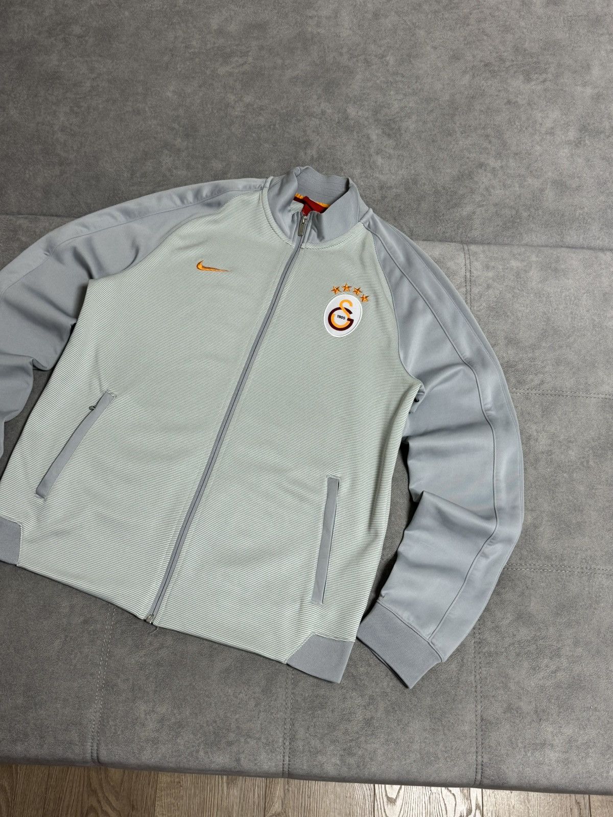 Nike Galatasaray AS Nike Track Jacket 2016-17 Men’s Size L Turkey Size US L / EU 52-54 / 3 - 7 Thumbnail