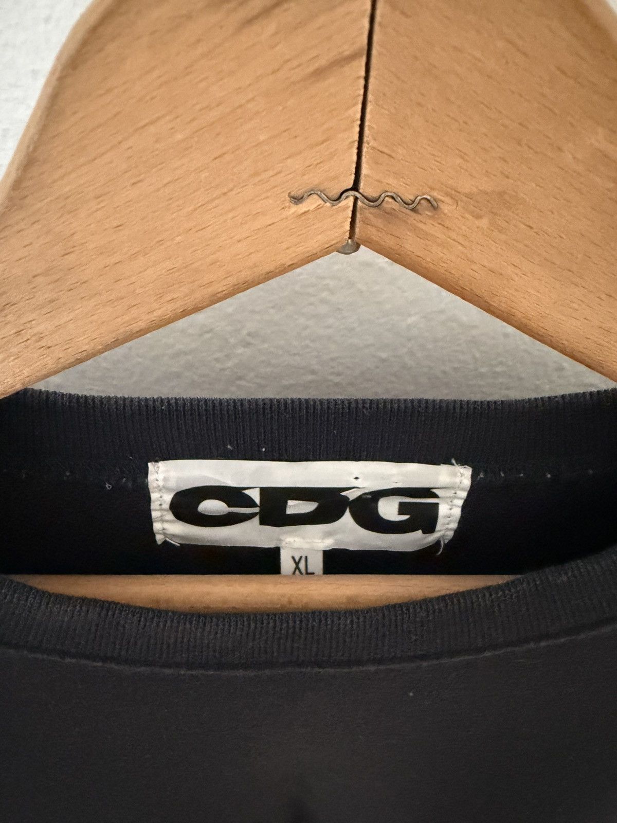 CDG by Comme des Garcons CDG Classic Crewneck Sweatshirt in Navy Size US XL / EU 56 / 4 - 3 Thumbnail