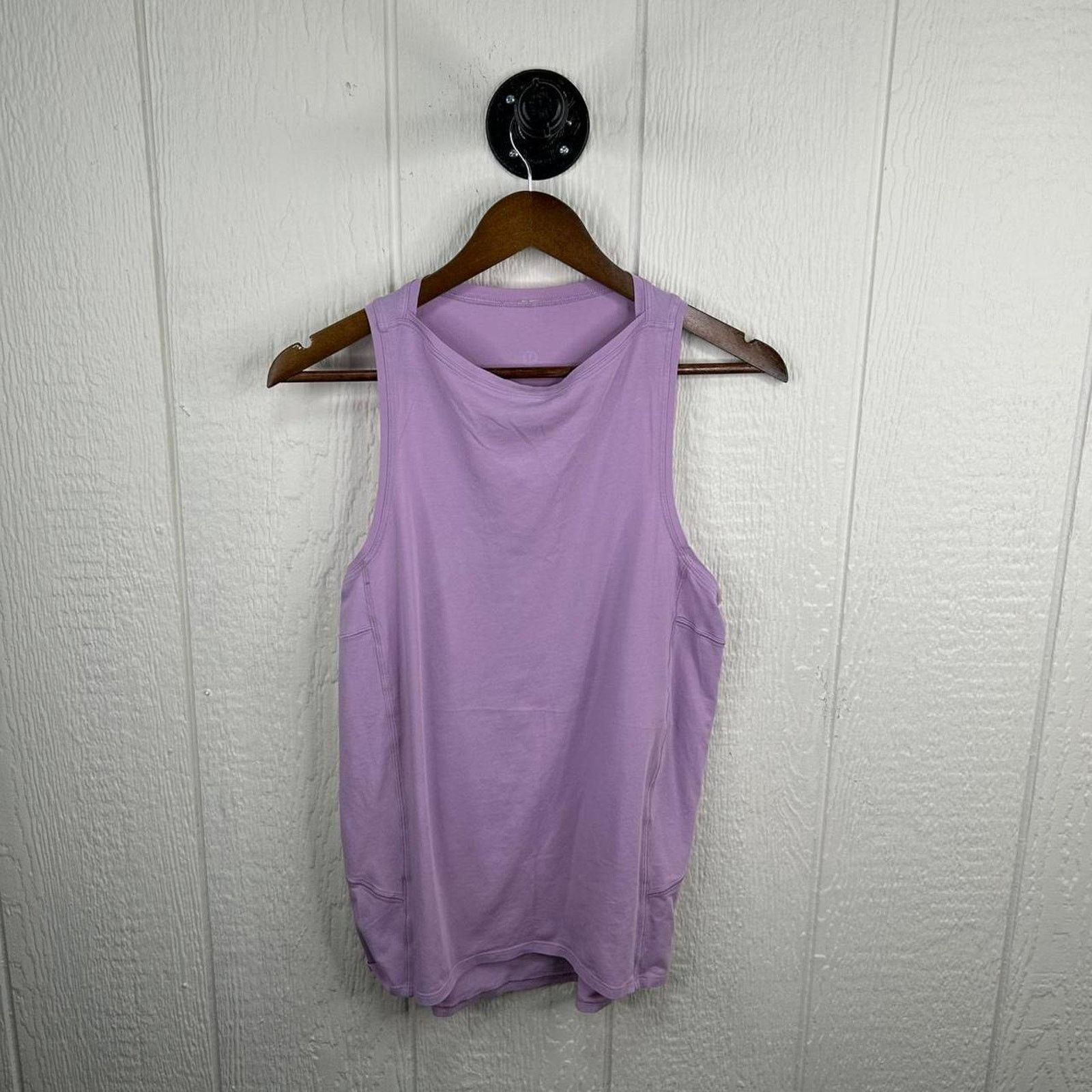 Lululemon Modern Lululemon Light Purple Workout Athletic Tank Size 8 Size M / US 6-8 / IT 42-44 - 1 Thumbnail