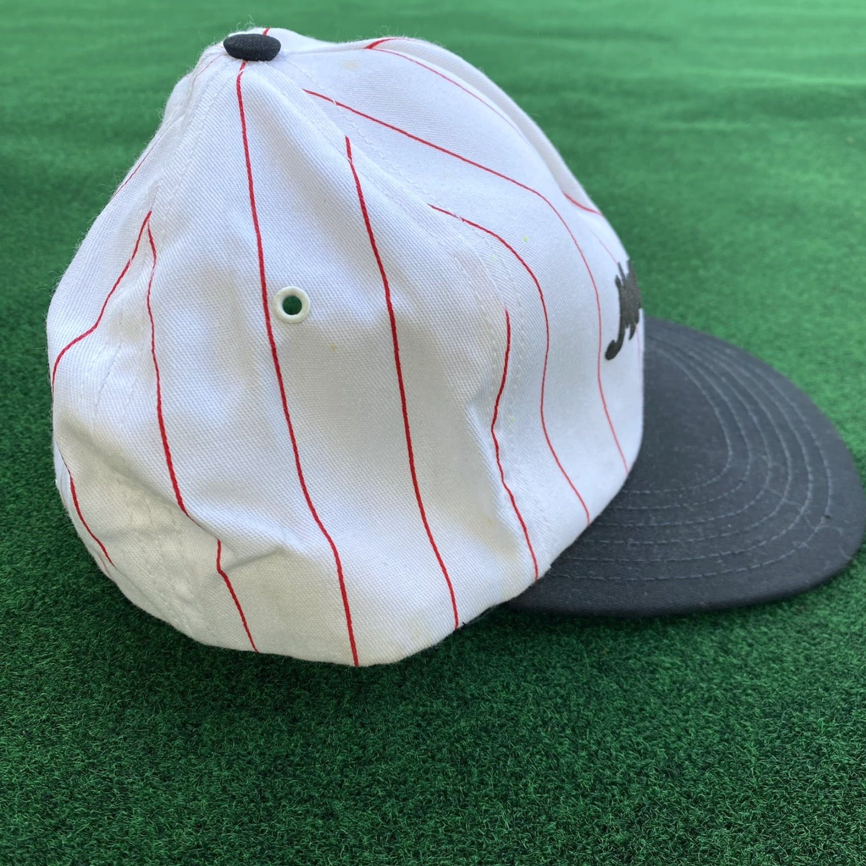 Vintage VINTAGE Black & White USA Pinstripe Snapback Hat Men One Size Black Mens New Size ONE SIZE - 2 Thumbnail