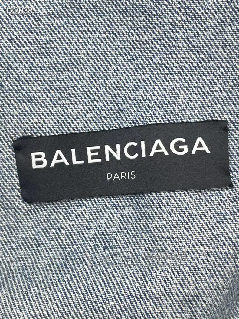 Balenciaga Balenciaga Distressed Embroidered Letter Denim Jacket Size US S / EU 44-46 / 1 - 5 Thumbnail