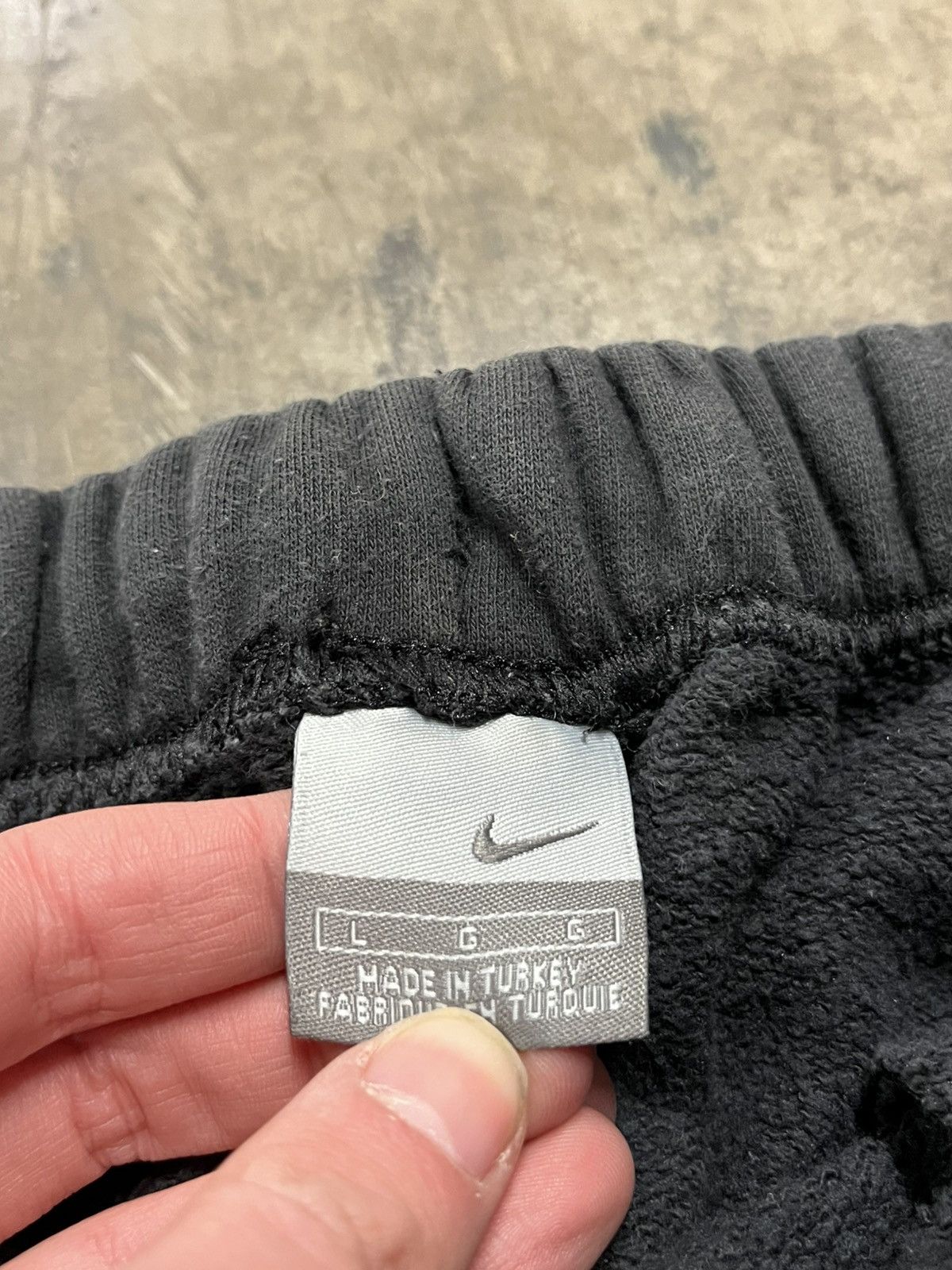 Nike × Vintage Nike sweatpants baggy fit y2k essential black pair hype Size US 30 / EU 46 - 7 Thumbnail