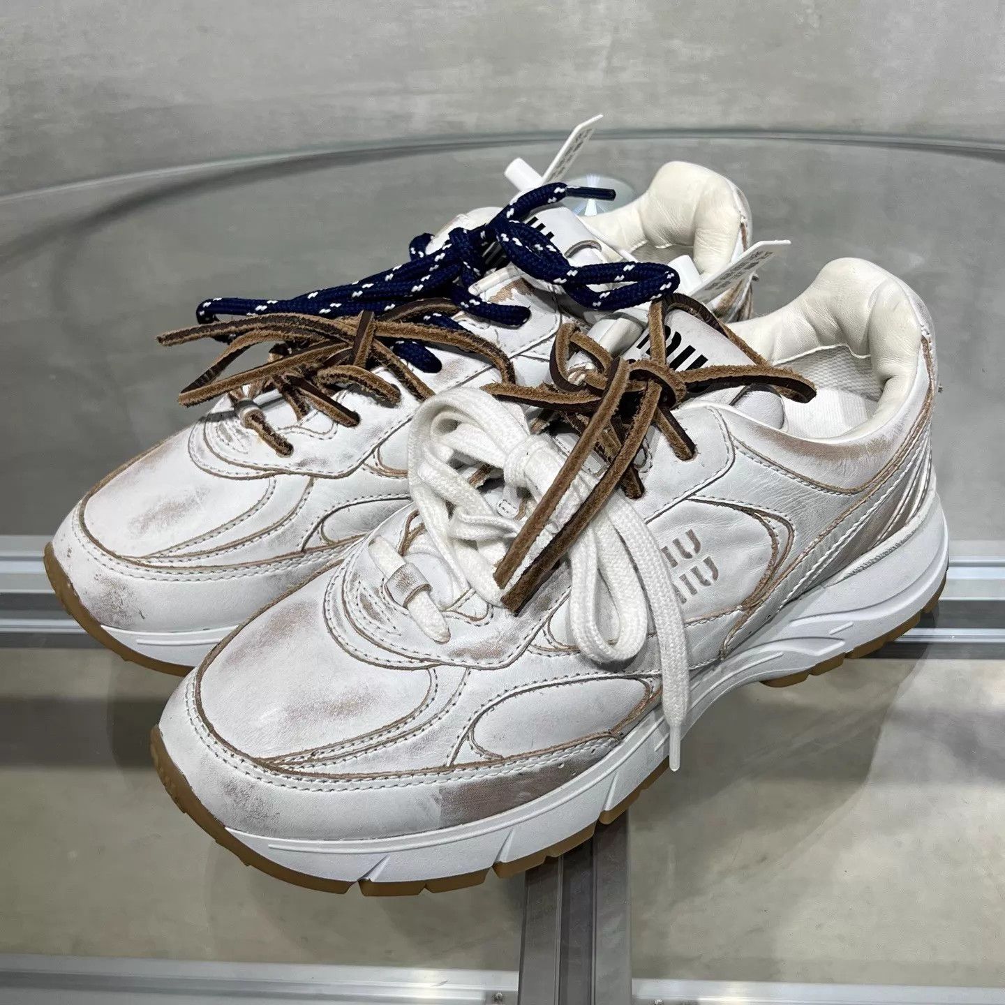 Miu Miu Miu Miu x NB Distressed White 35 Women's Sneakers Size US 4.5 / IT 34.5 - 2 Thumbnail