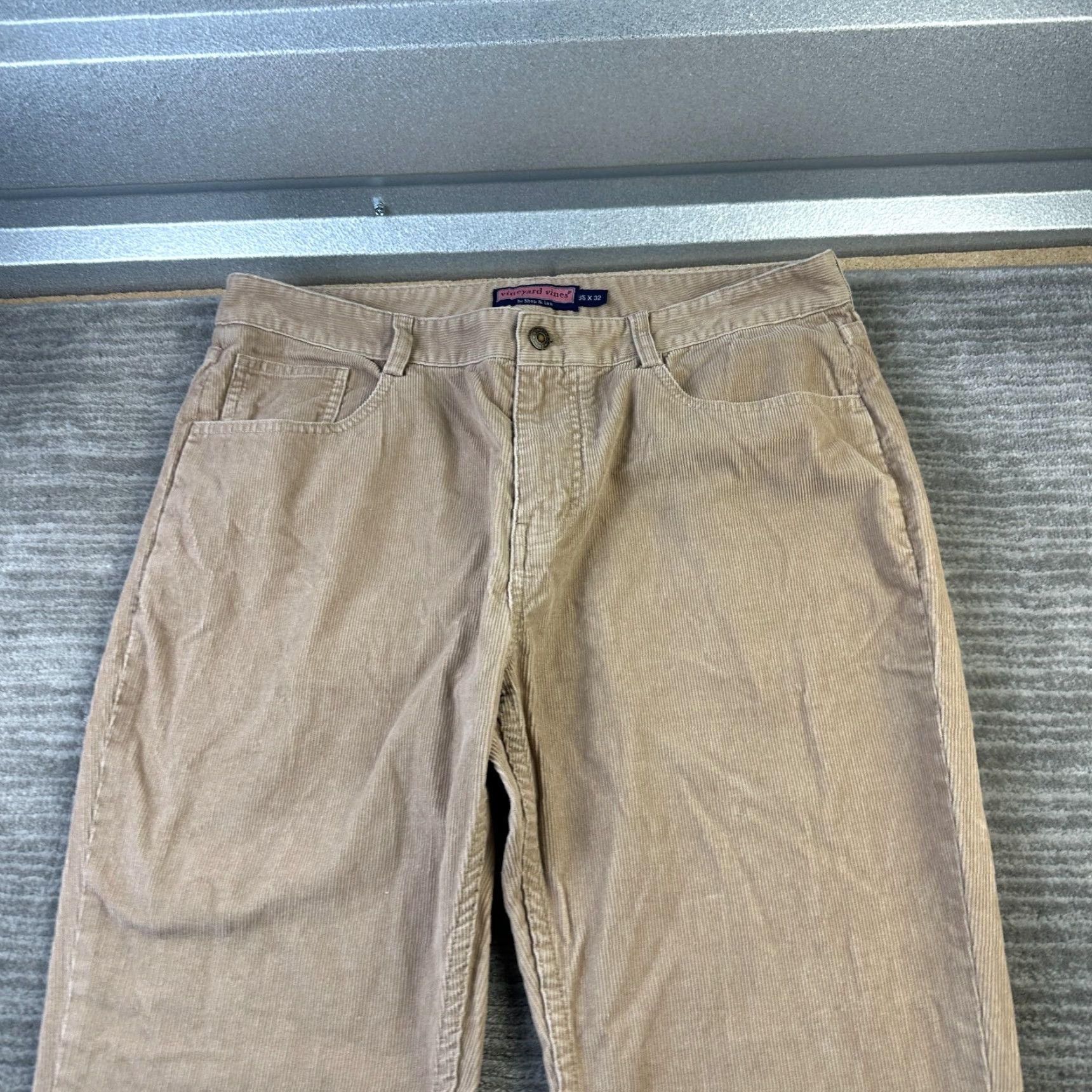 Vineyard Vines Vineyard Vines Pants Corduroy Mens 35x32 Beige Tan Chino Slacks Trousers Size US 35 - 3 Thumbnail