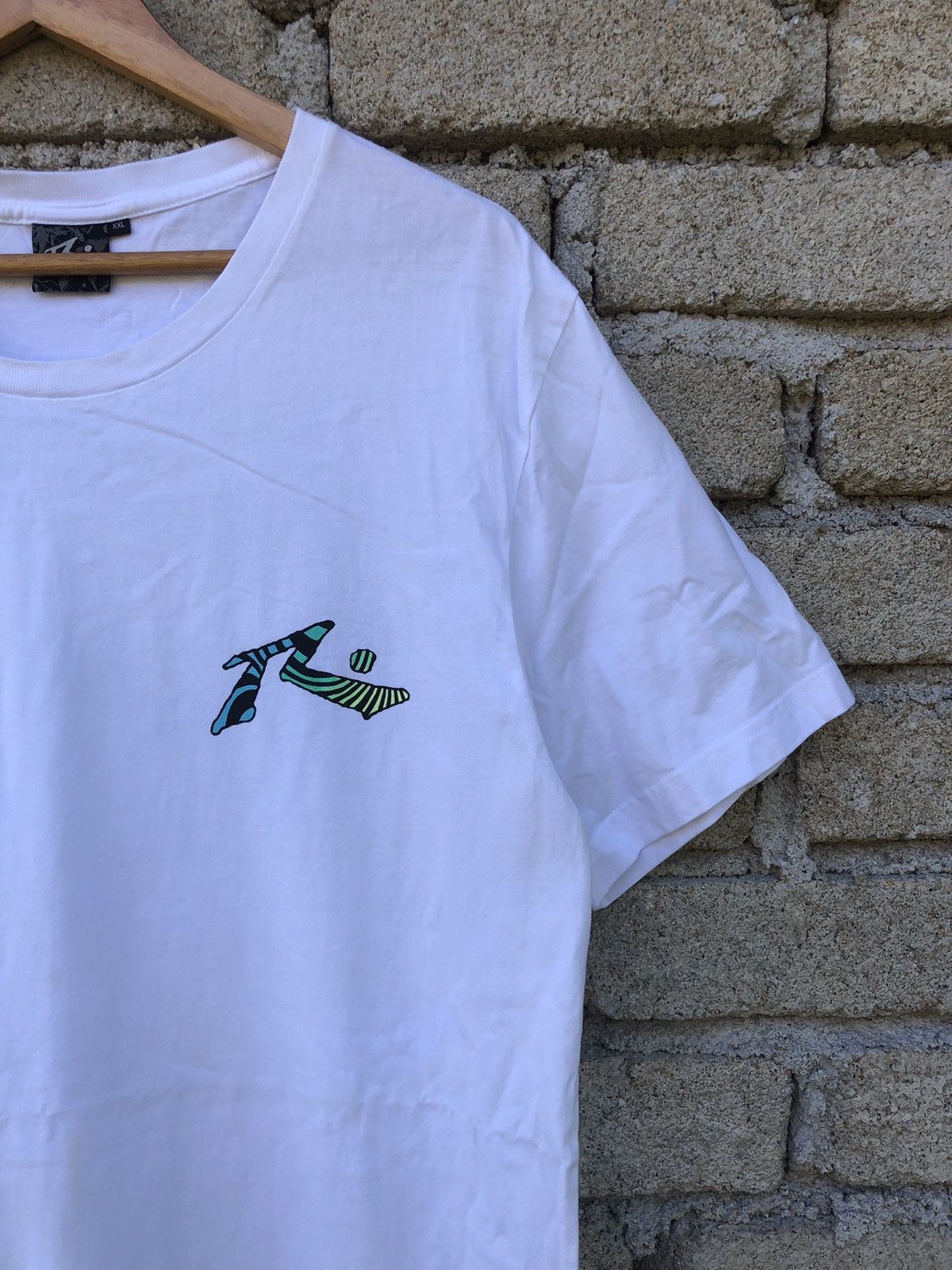 Quiksilver Vintage Y2K Rusty Surfboards Logo Backhit Tshirt Size US L / EU 52-54 / 3 - 9 Thumbnail