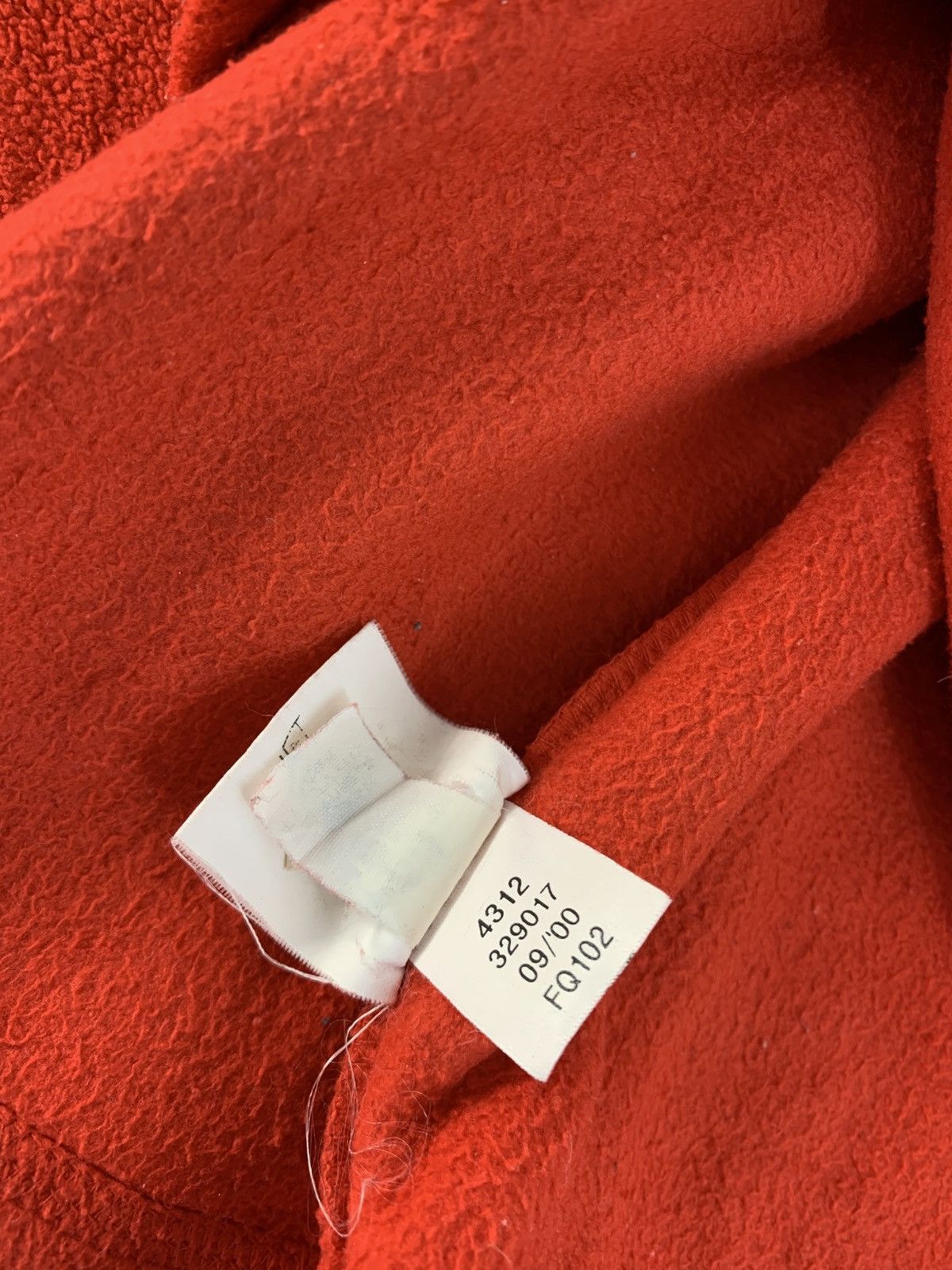 Japanese Brand Hype Japanese Brand Red Fleece Sweater V Neck Plain Design Size US L / EU 52-54 / 3 - 8 Thumbnail