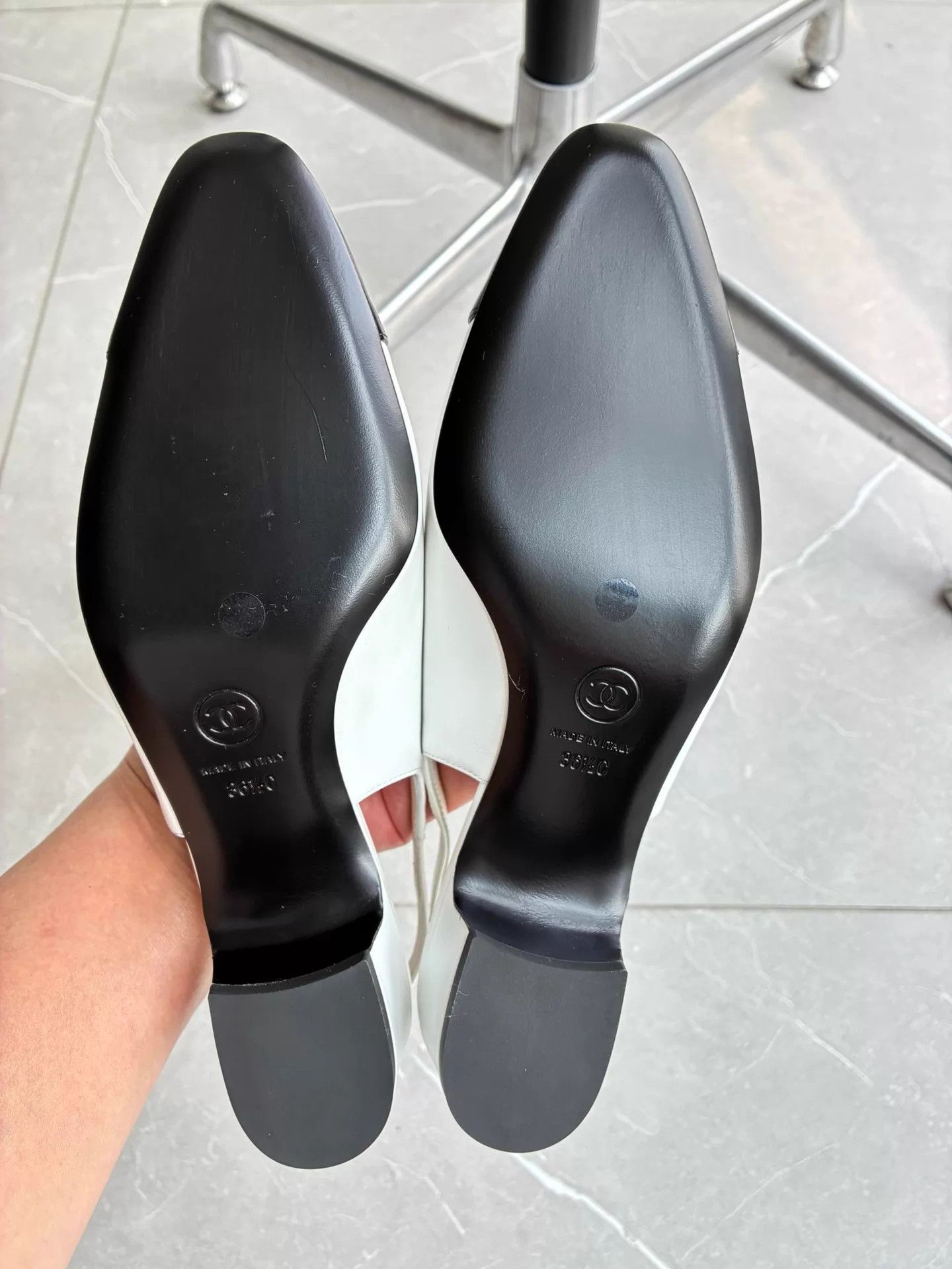 Chanel Chanel 25S Black White Colorblock Mary Jane Sandal 36.5 Size US 6 / IT 36 - 6 Thumbnail