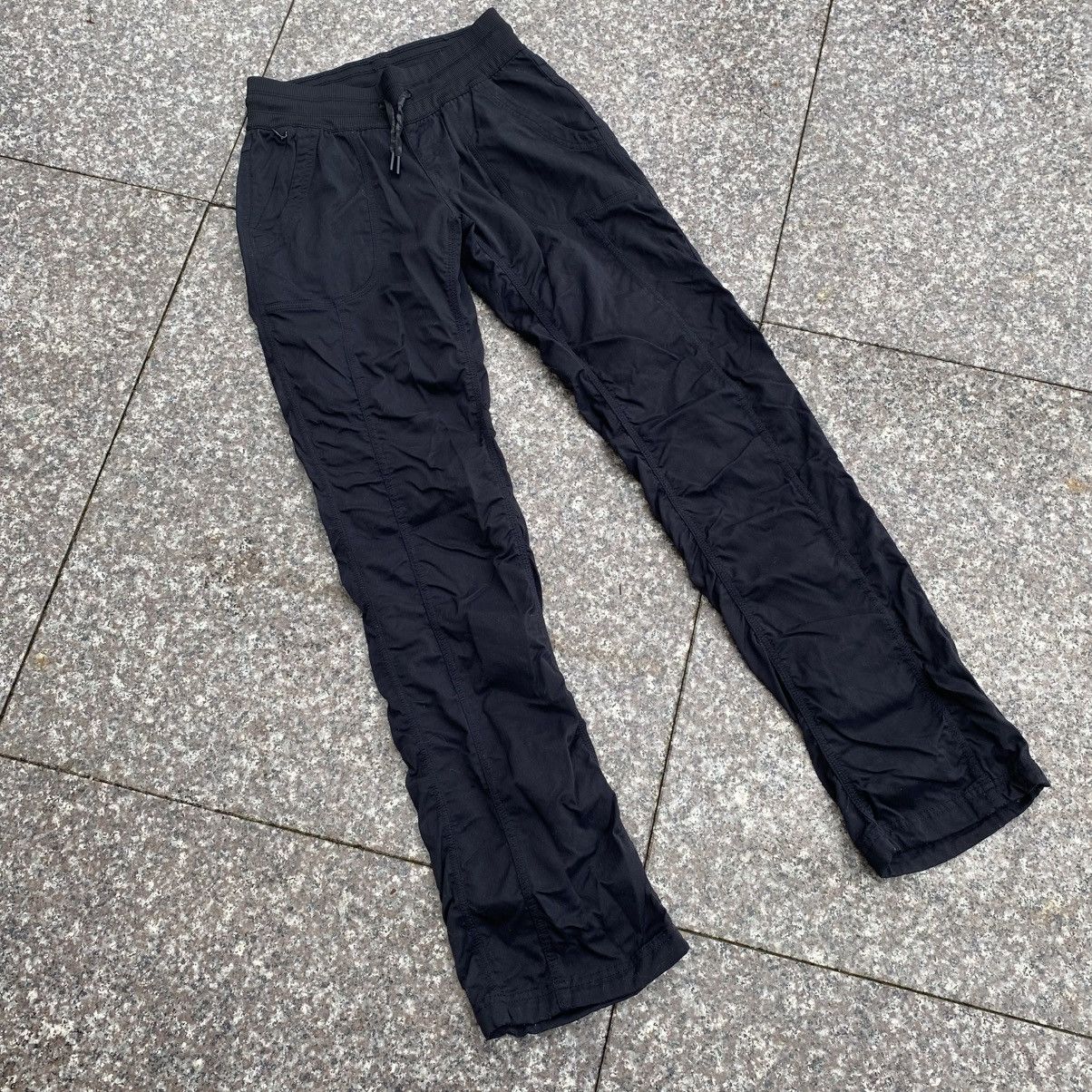 The North Face North face pants Size 26" / US 2 / IT 38 - 1 Thumbnail