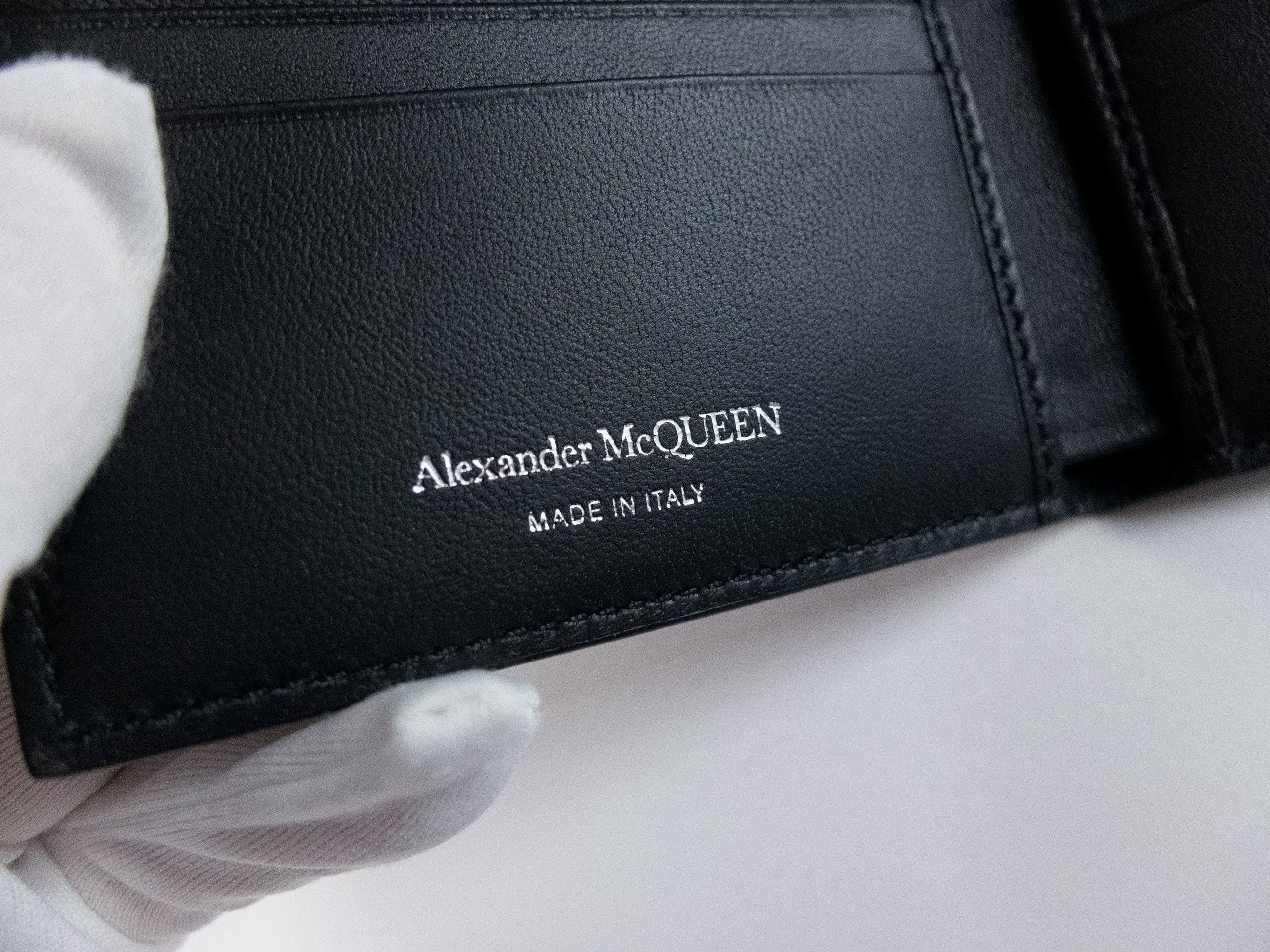 Alexander McQueen ALEXANDER MCQUEEN black abstract logo leather wallet q Size ONE SIZE - 4 Thumbnail