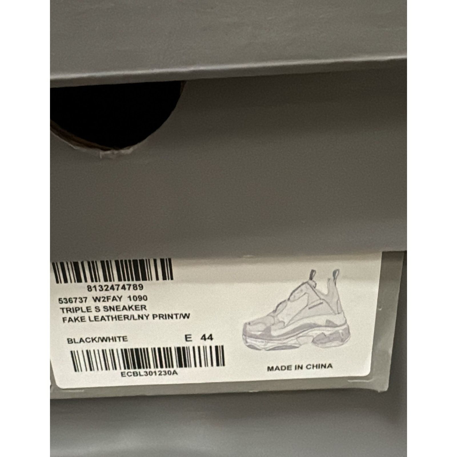 Balenciaga o1rshd1 Q:2 / Leather Triple S Sneakers in Black/White Size US 11 / EU 44 - 23 Thumbnail