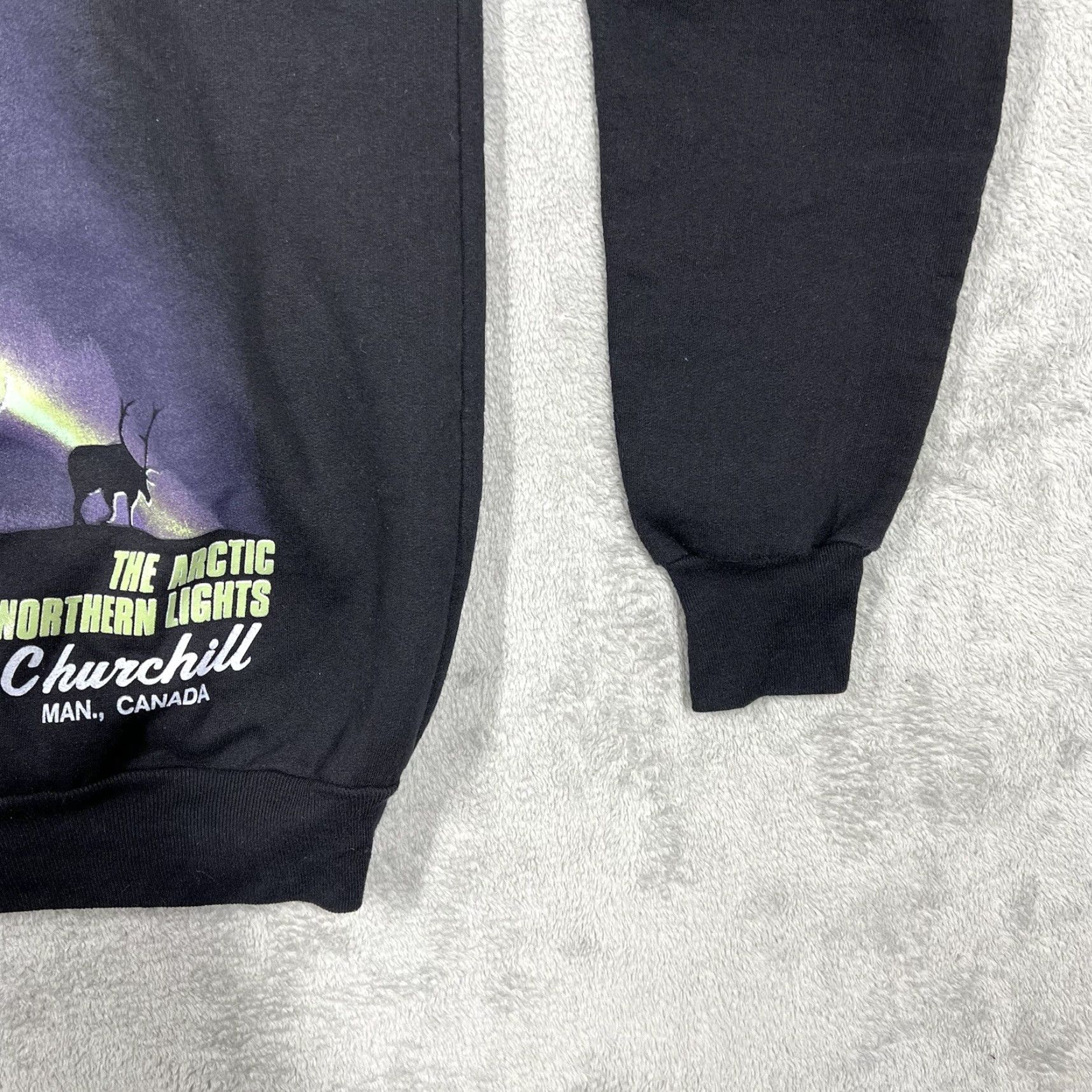 Vintage Daquin Men's Sweatshirt Pullover Long Sleeve Black 80s 90s Northern Lights Canada Churchill Manitoba Graphic Print Vintage Size US M / EU 48-50 / 2 - 5 Thumbnail