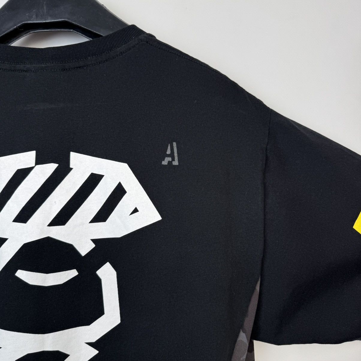 Aape Aape By a Bathing Ape Black T-Shirt Big Logo Tee Crew Neck Size US L / EU 52-54 / 3 - 23 Thumbnail