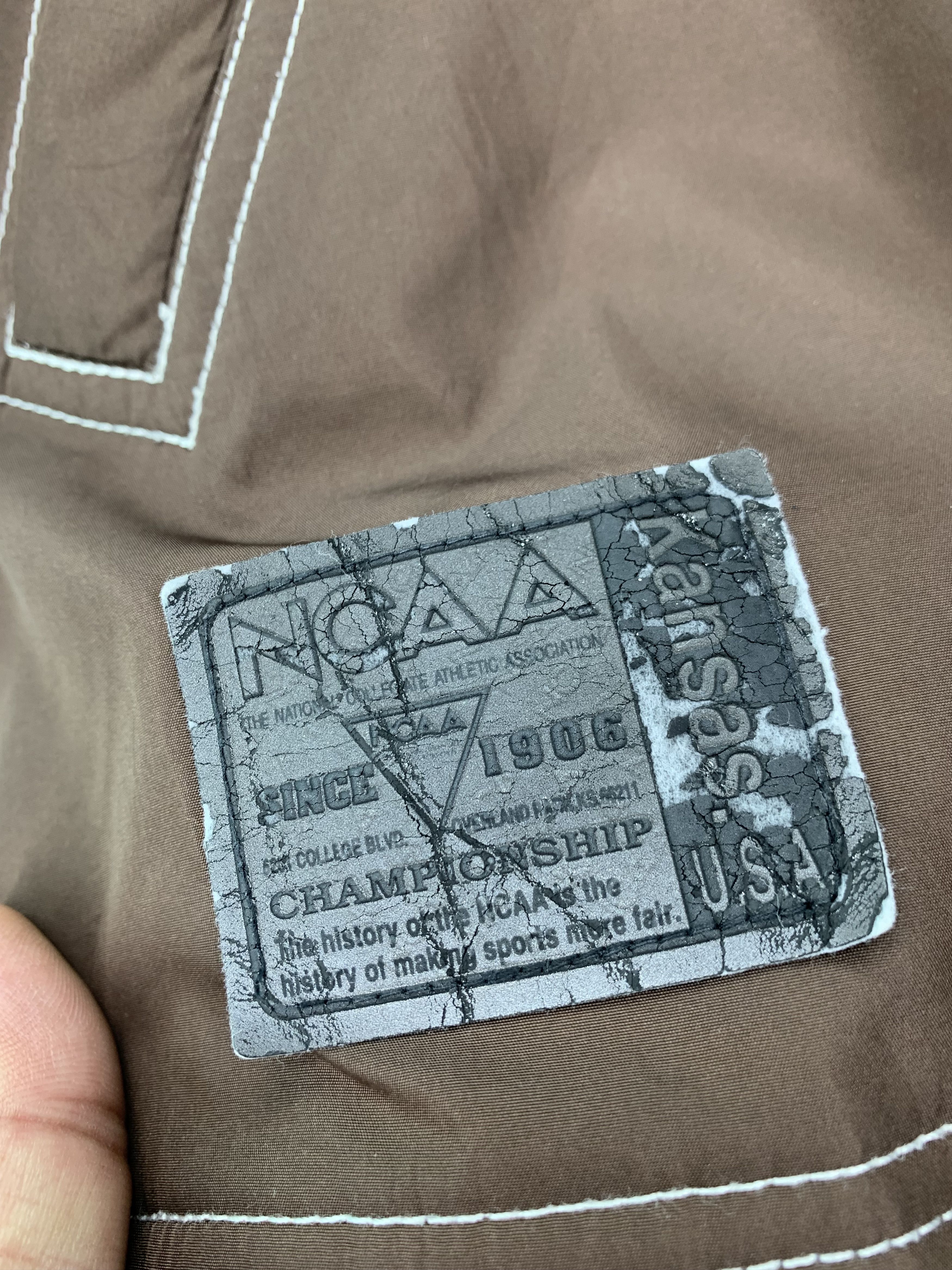 NCAA NCAA Champion lightweight Hoodie Jacket Size US XL / EU 56 / 4 - 2 Thumbnail