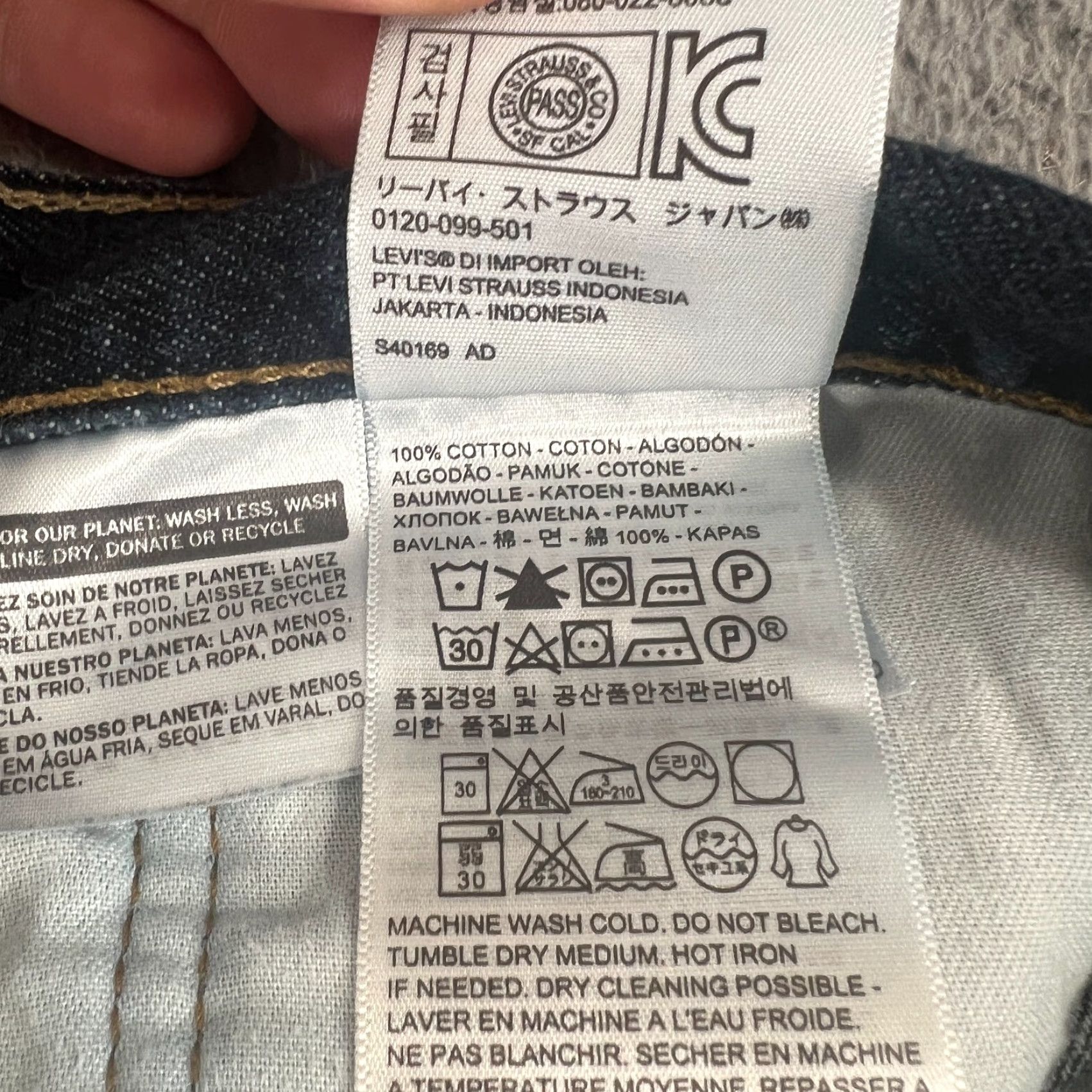 Levi's VINTAGE Levi's 514 Men's Jeans Straight Fit Cotton Denim Blue 90s Cowboy Rodeo Casual Size US 36 / EU 52 - 7 Thumbnail