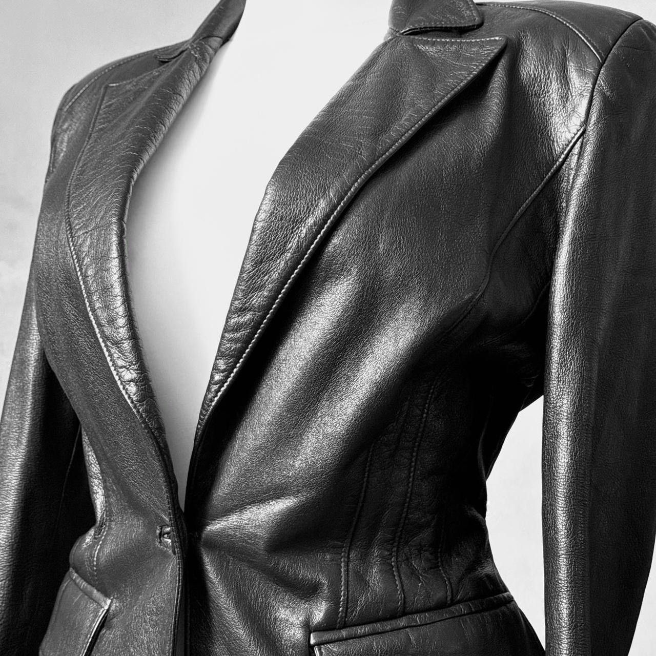 Vintage Iconic leather fitted jacket with big shoulders Size M / US 6-8 / IT 42-44 - 4 Thumbnail