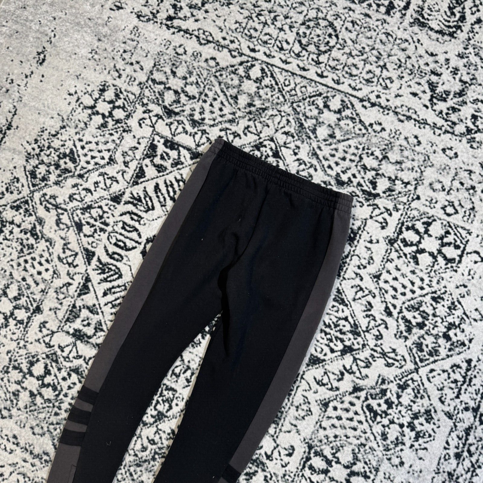 Adidas Vintage Adidas Unisex Black Cotton Sweatpants Size S Y2K Size US 29 - 9 Thumbnail
