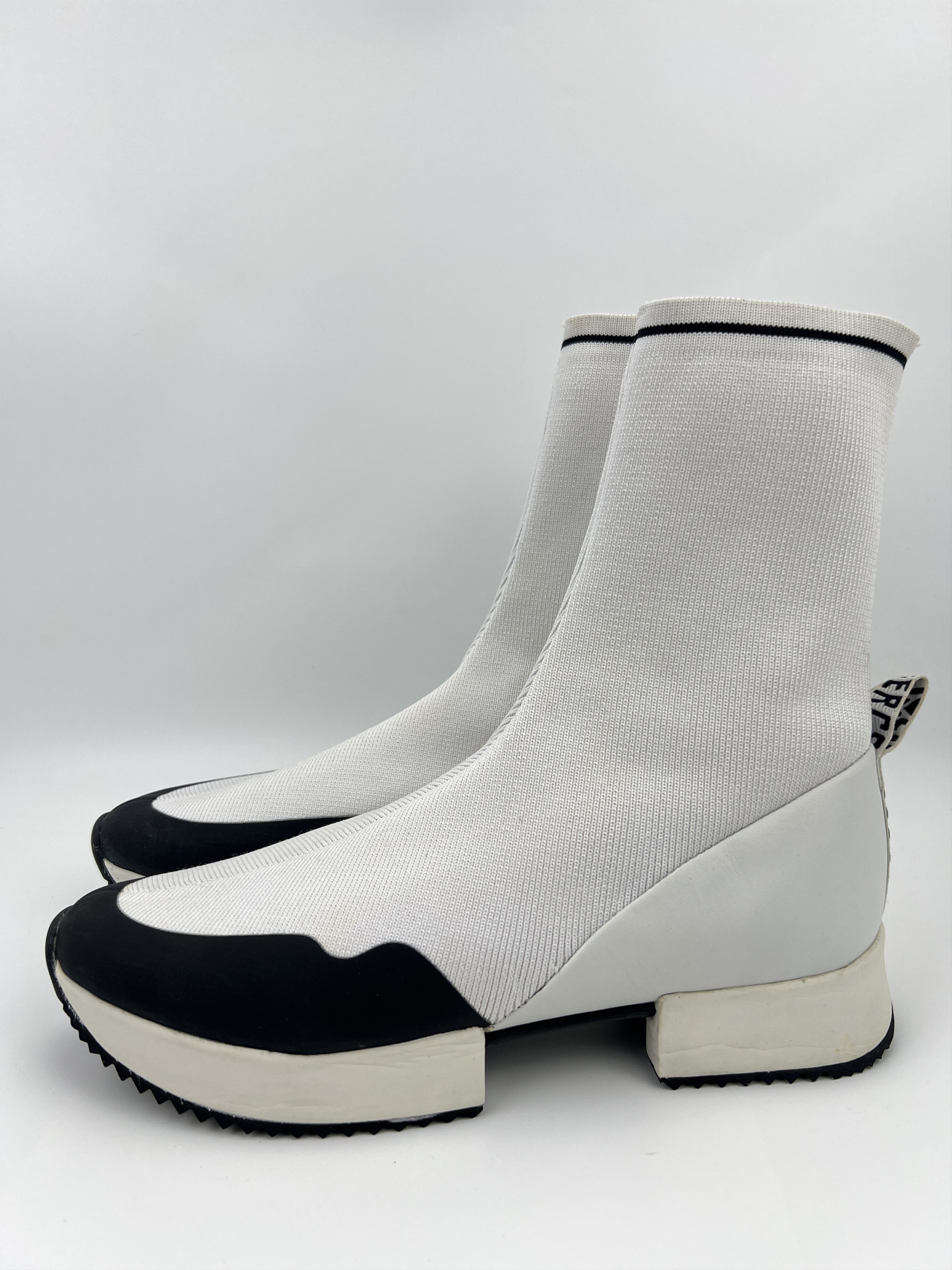 Dirk Bikkembergs Vintage Rare Bikkembergs Socks Style Ankle Boots Size US 8 / EU 41 - 3 Thumbnail