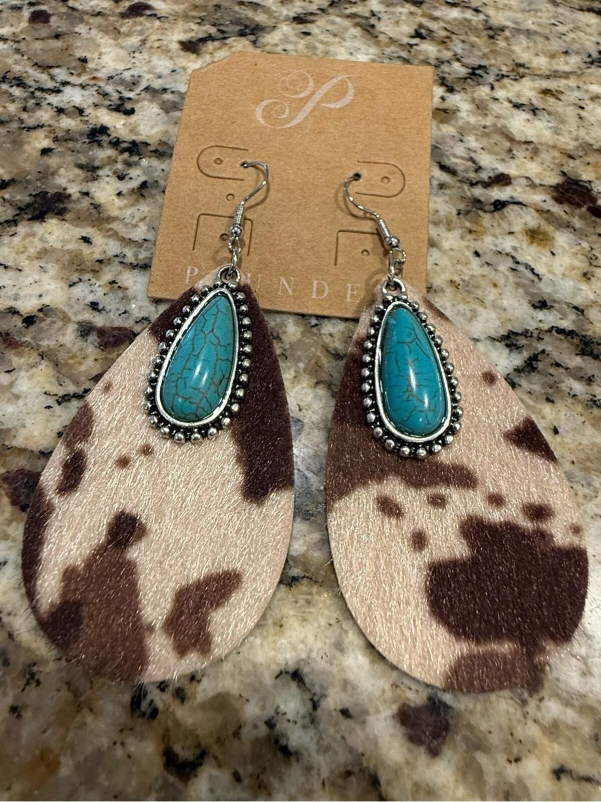 Other Western cow pattern turquoise color beaded dangle earrings Size ONE SIZE - 1 Thumbnail