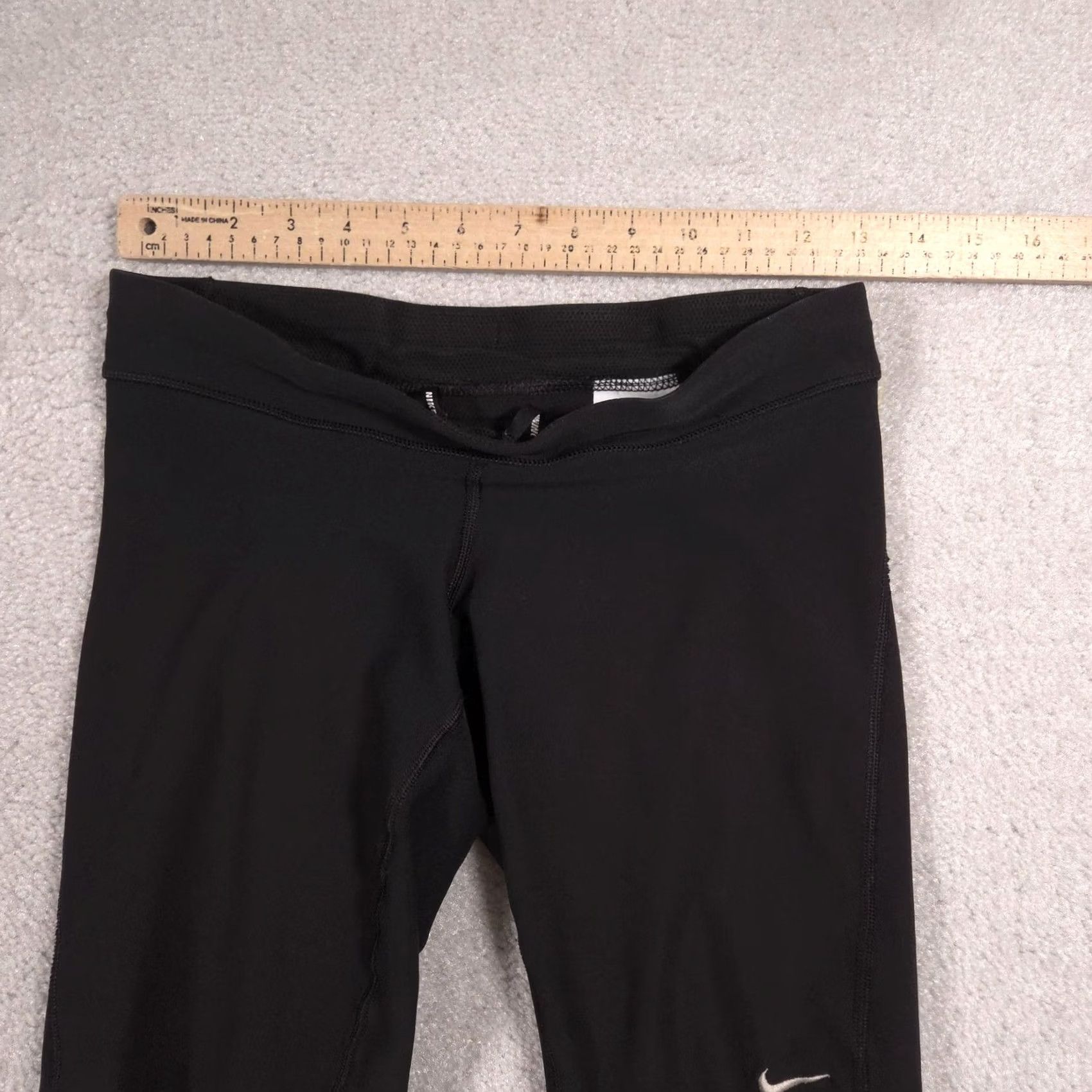 Nike Nike Dri-FIT Pants Womens Small Black Crop Running Leggings Zip Pocket Athletic Size 28" / US 6 / IT 42 - 6 Thumbnail