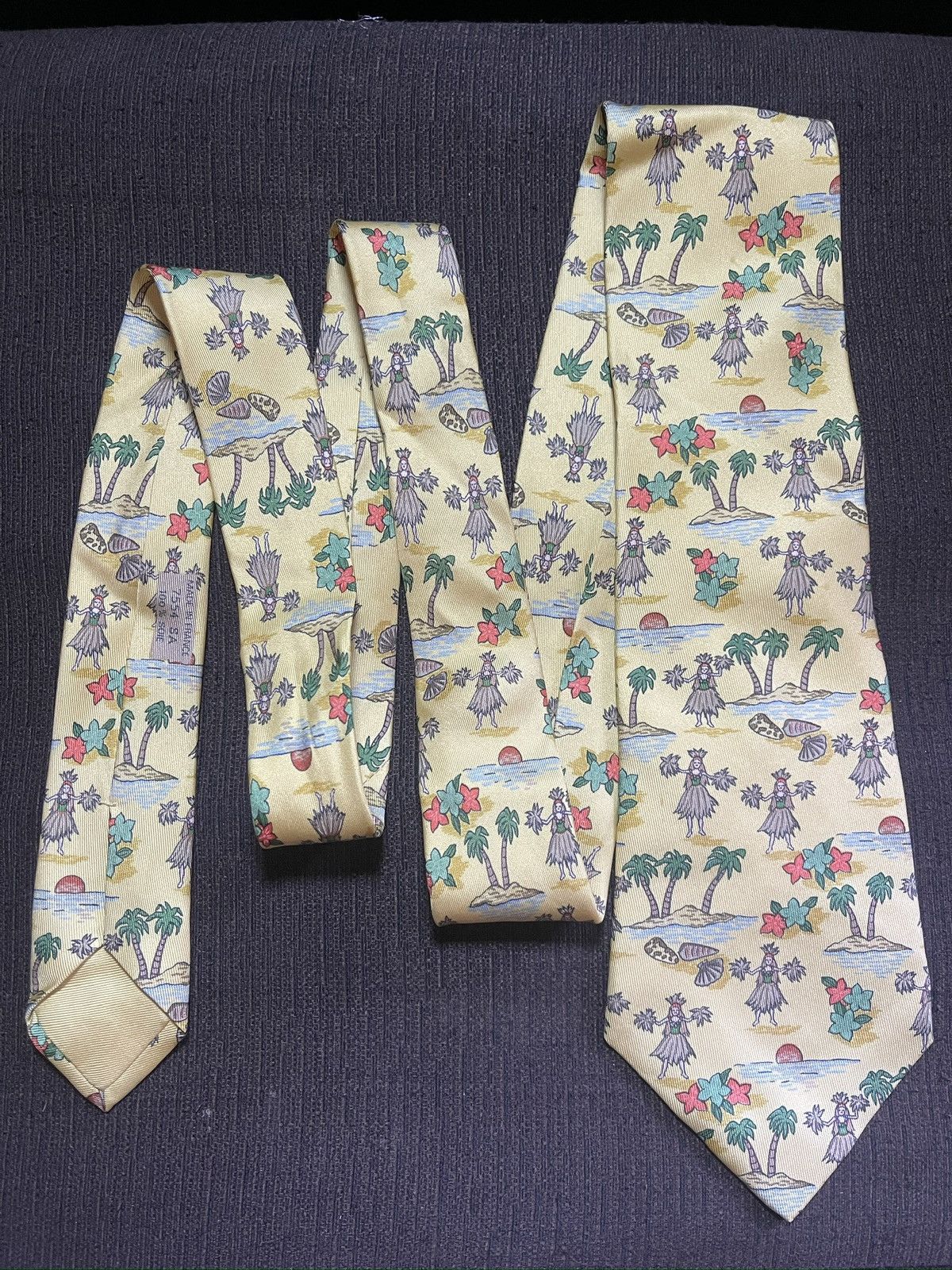 Hermes Hermès silk tie ALOHA "palm tree & tahitian dancer" Size ONE SIZE - 6 Thumbnail