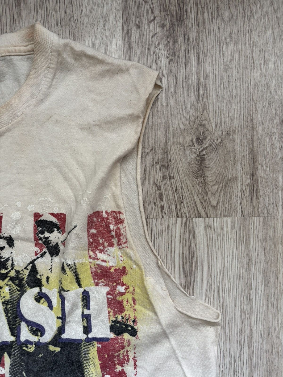 Fruit Of The Loom The Clash “Live at Shea Stadium” Cut-Off Sleeveless (2008 ) Size US S / EU 44-46 / 1 - 4 Thumbnail