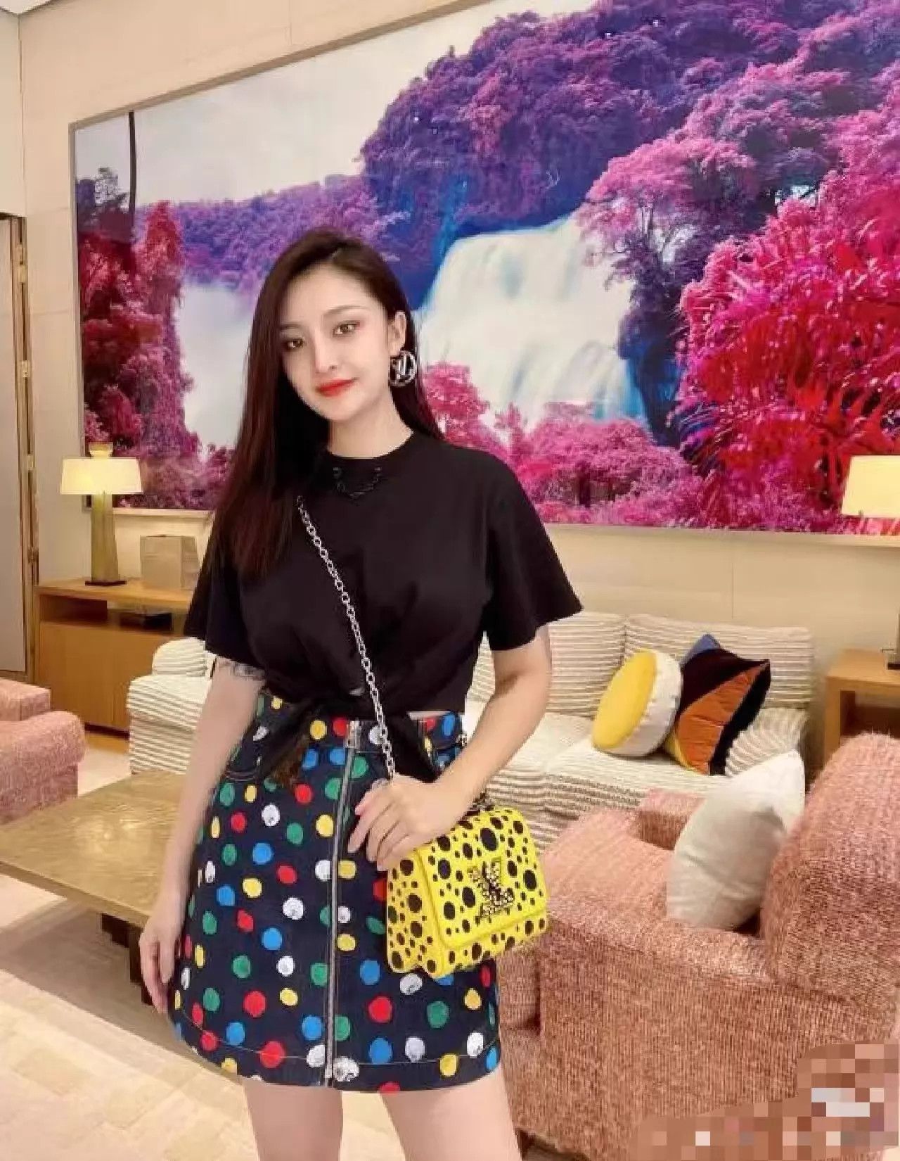 Louis Vuitton Louis Vuitton x Yayoi K Polka-dot Denim Mini Skirt 38 Size 27" / US 4 / IT 40 - 2 Thumbnail