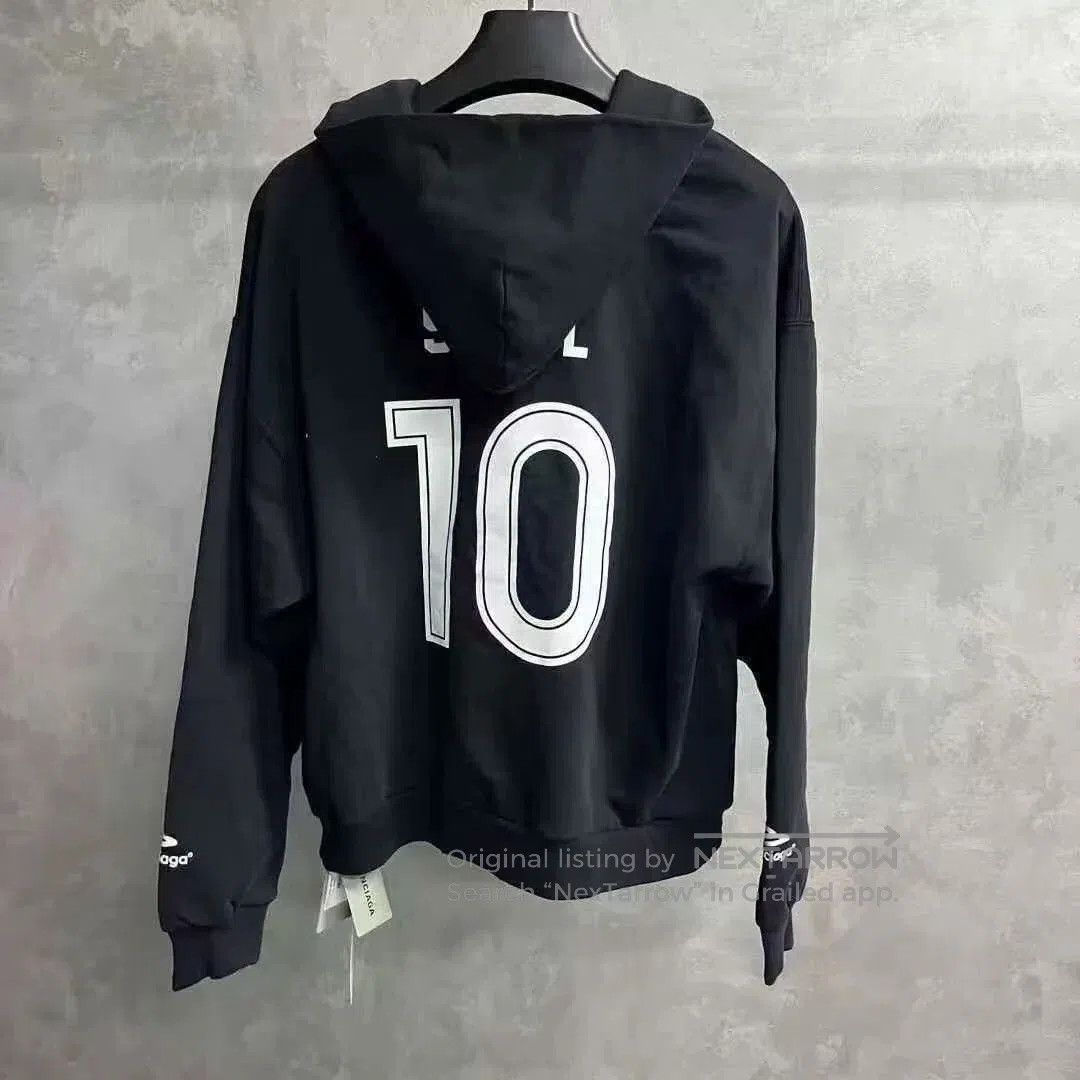 Balenciaga balenciaga hooded sweatshirt with logo print. Size US XS / EU 42 / 0 - 5 Thumbnail