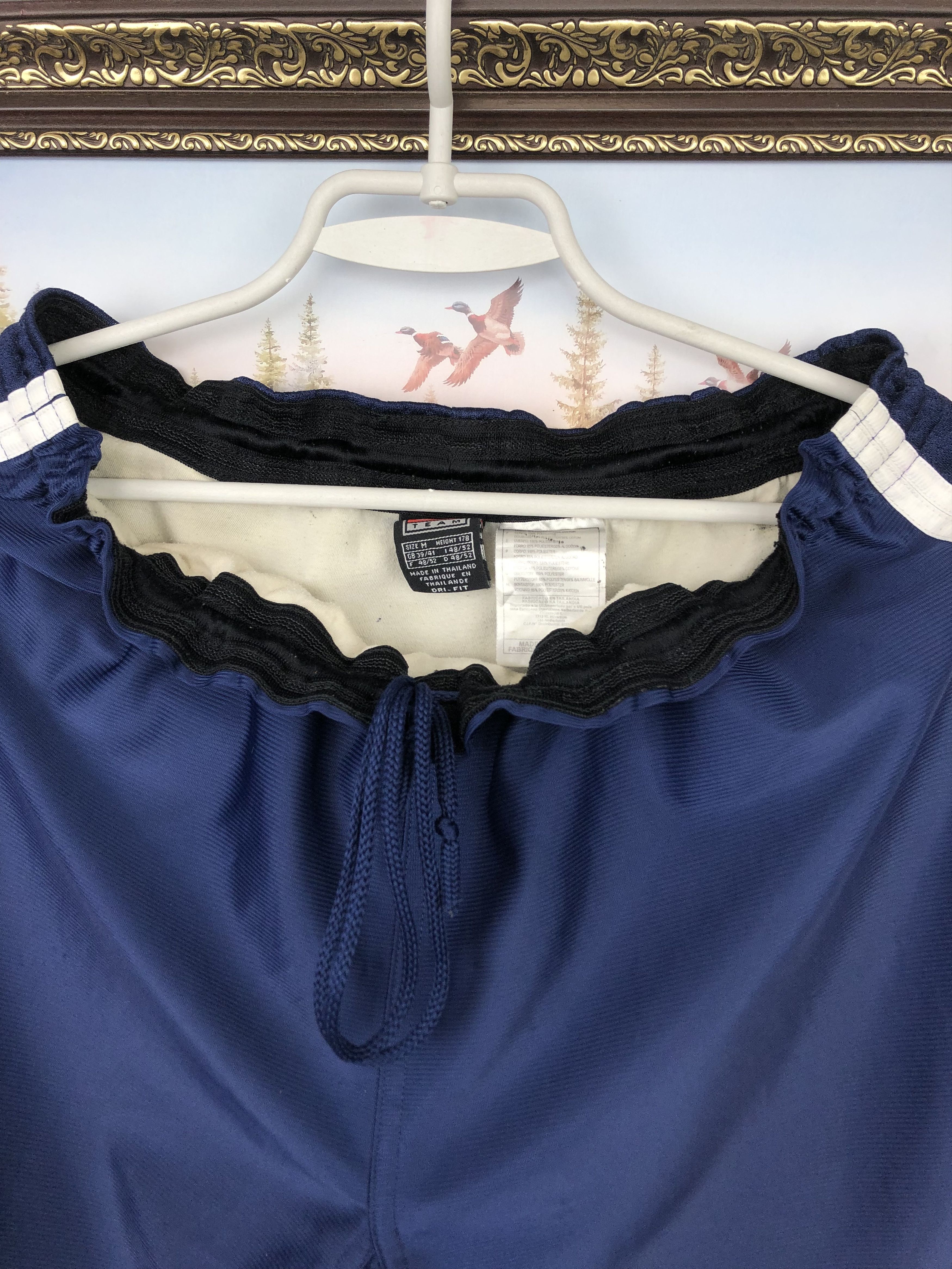 Nike Vintage Nike Paris Saint-Germain PSG Football Shorts Soccer Size US 32 / EU 48 - 9 Thumbnail
