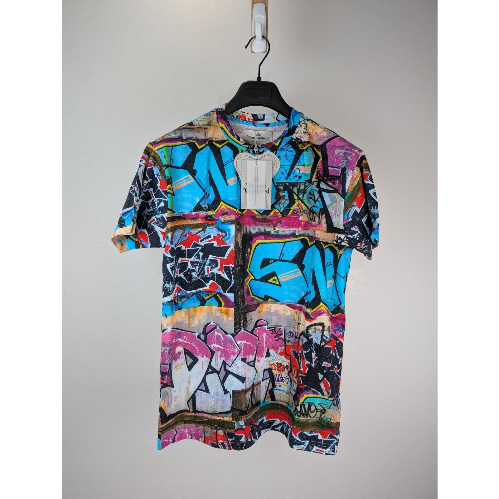 Vivienne Westwood o1rshd1 Classic Graffiti Print T-Shirt in Multiolor Size US S / EU 44-46 / 1 - 8 Thumbnail