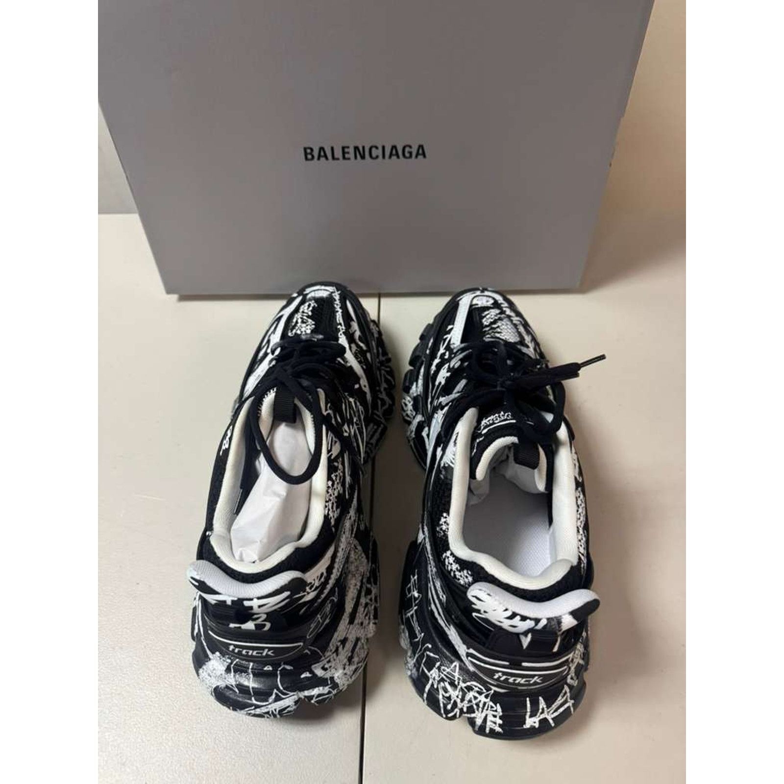 Balenciaga o1rshd1 Graffiti DirtyTrack Sneakers in Black/White Size US 8 / EU 41 - 5 Thumbnail