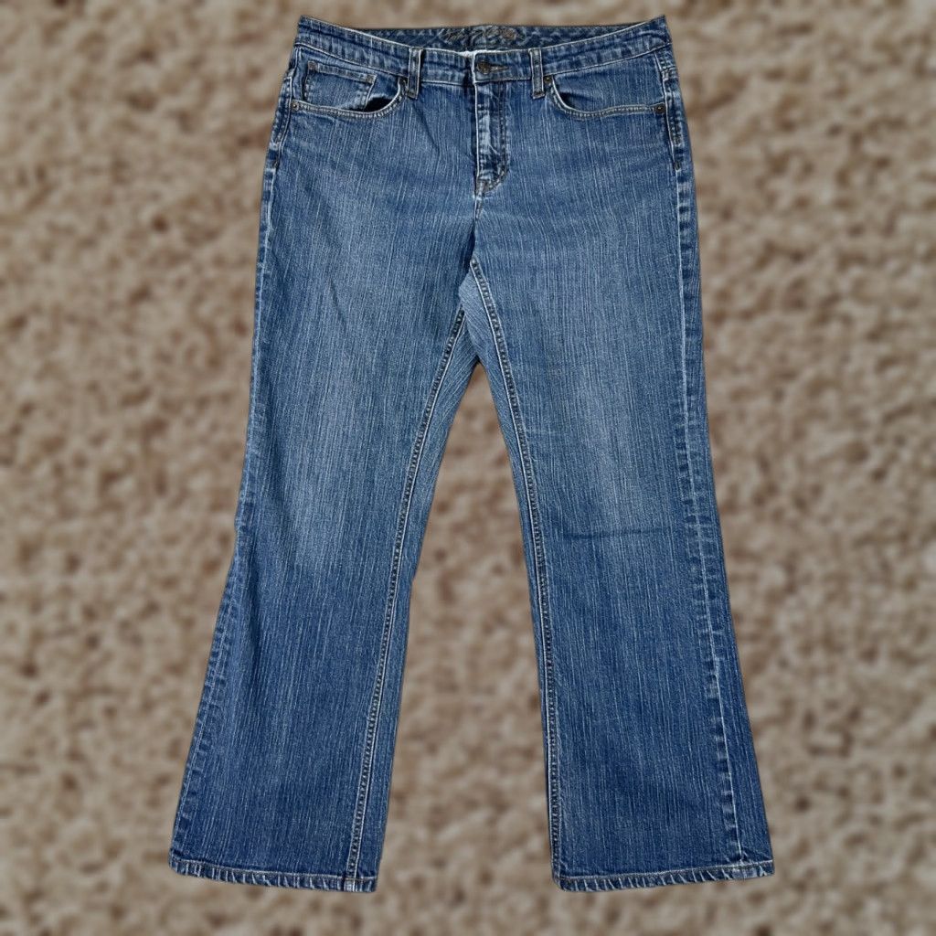 Tommy Hilfiger Tommy Hilfiger Womens Jeans Bootcut Medium Wash 28in Inseam 12 Size Denim Size 34" / US 12 / IT 48 - 1 Thumbnail
