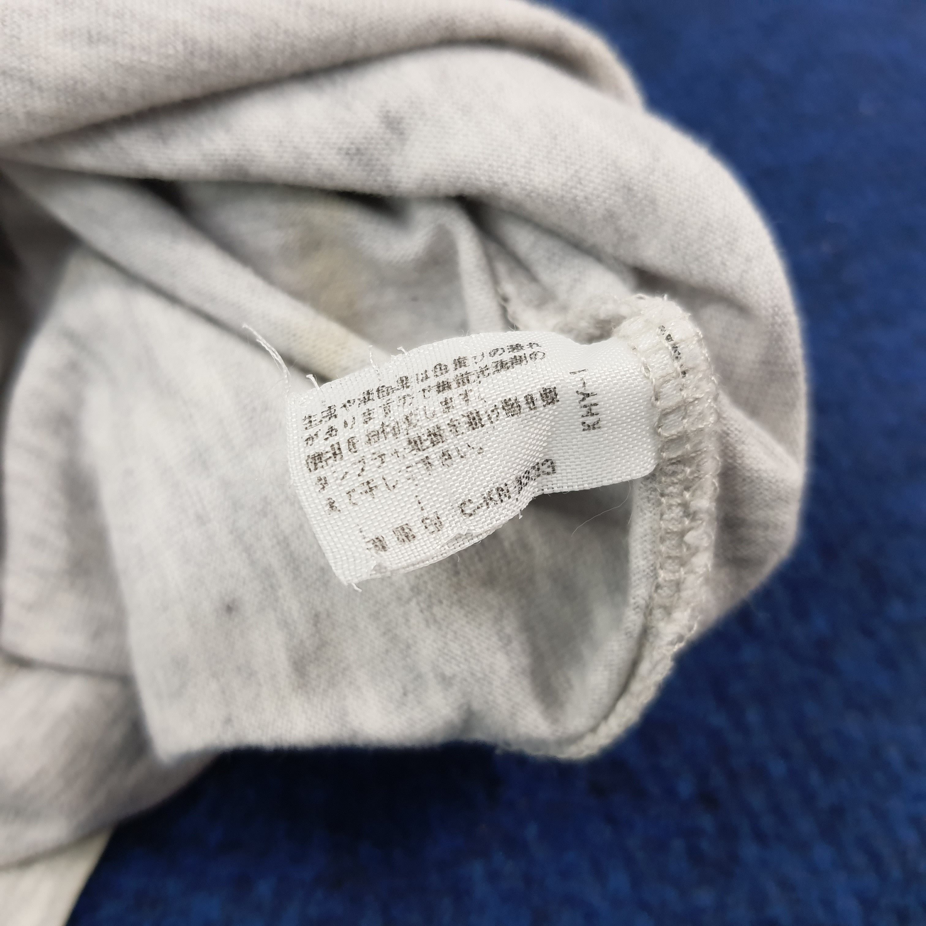 Vintage × Yves Saint Laurent Vintage Yves Saint Laurent YSL Logo Designer Tshirt Size US M / EU 48-50 / 2 - 9 Thumbnail