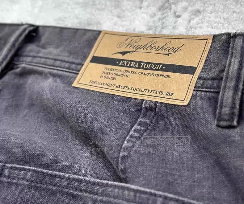 Neighborhood Neighborhood size L Overalls Size US 27 - 4 Thumbnail