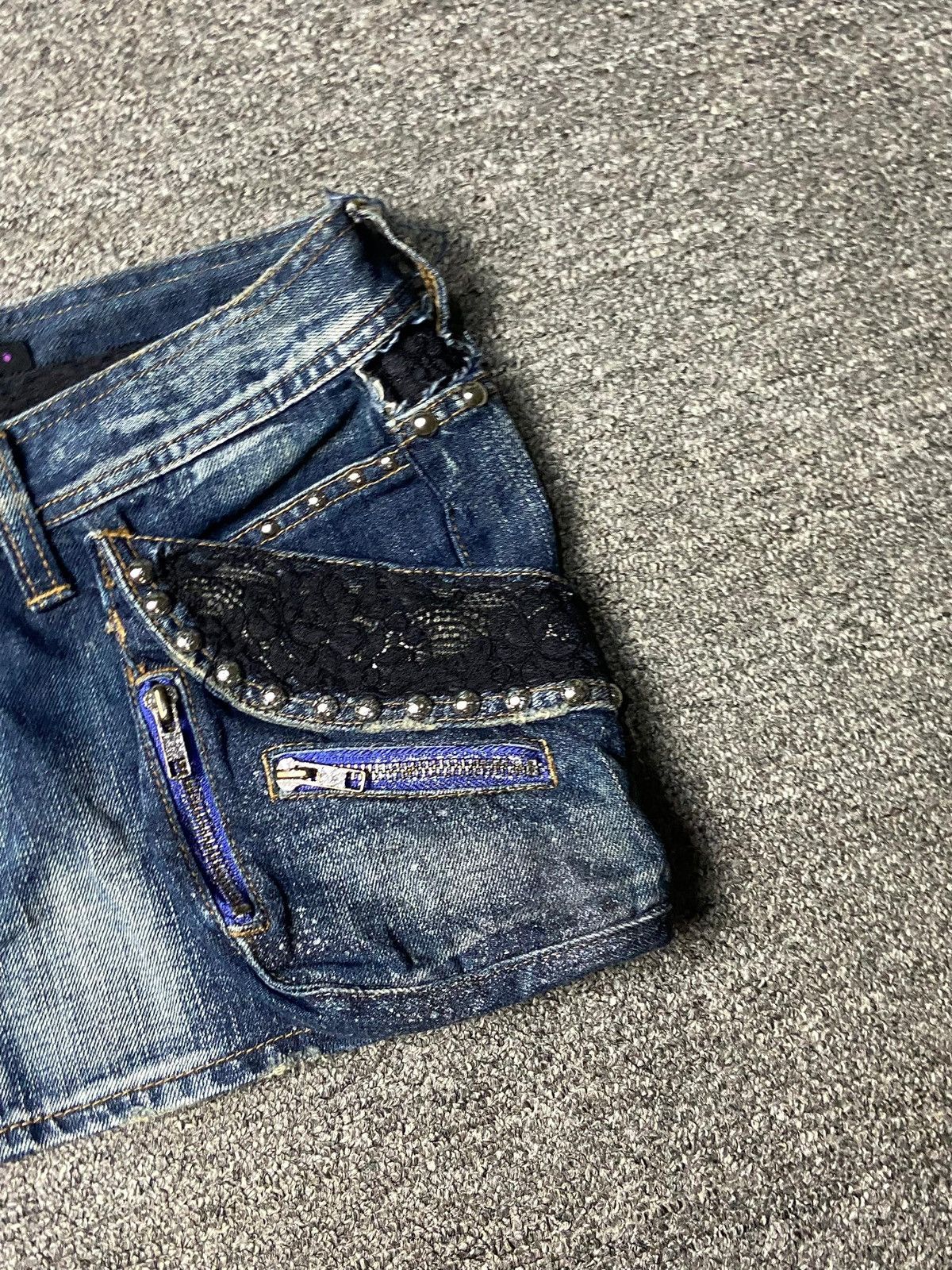Japanese Brand Maison Gilfy Denim Mini Skirt with Lace & Zipper (158) Size 30" / US 8 / IT 44 - 12 Thumbnail