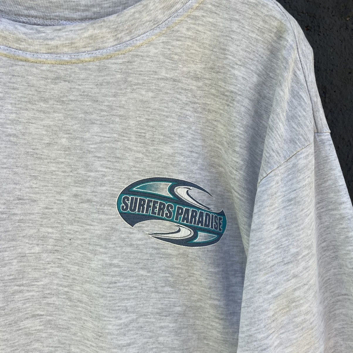 Sun Surf Thrashed Vintage 90s Surfers Paradise Surfing Brand Tee Size US L / EU 52-54 / 3 - 5 Thumbnail