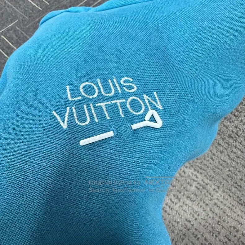 Louis Vuitton Louis Vuitton Lake Blue Pin Embroidered Hoodie Size US L / EU 52-54 / 3 - 5 Thumbnail