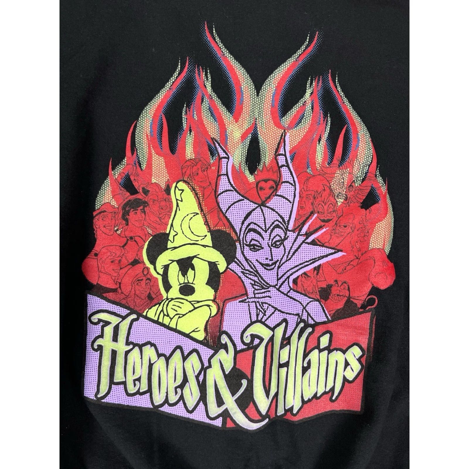 Disney VINTAGE Disney Sweatshirt Heroes & Villains Mickey Mouse XS Unisex Adults Black 90s Cartoon Graphic Print Pullover Size XS Mens Womens Boys Girls Size US XS / EU 42 / 0 - 2 Thumbnail